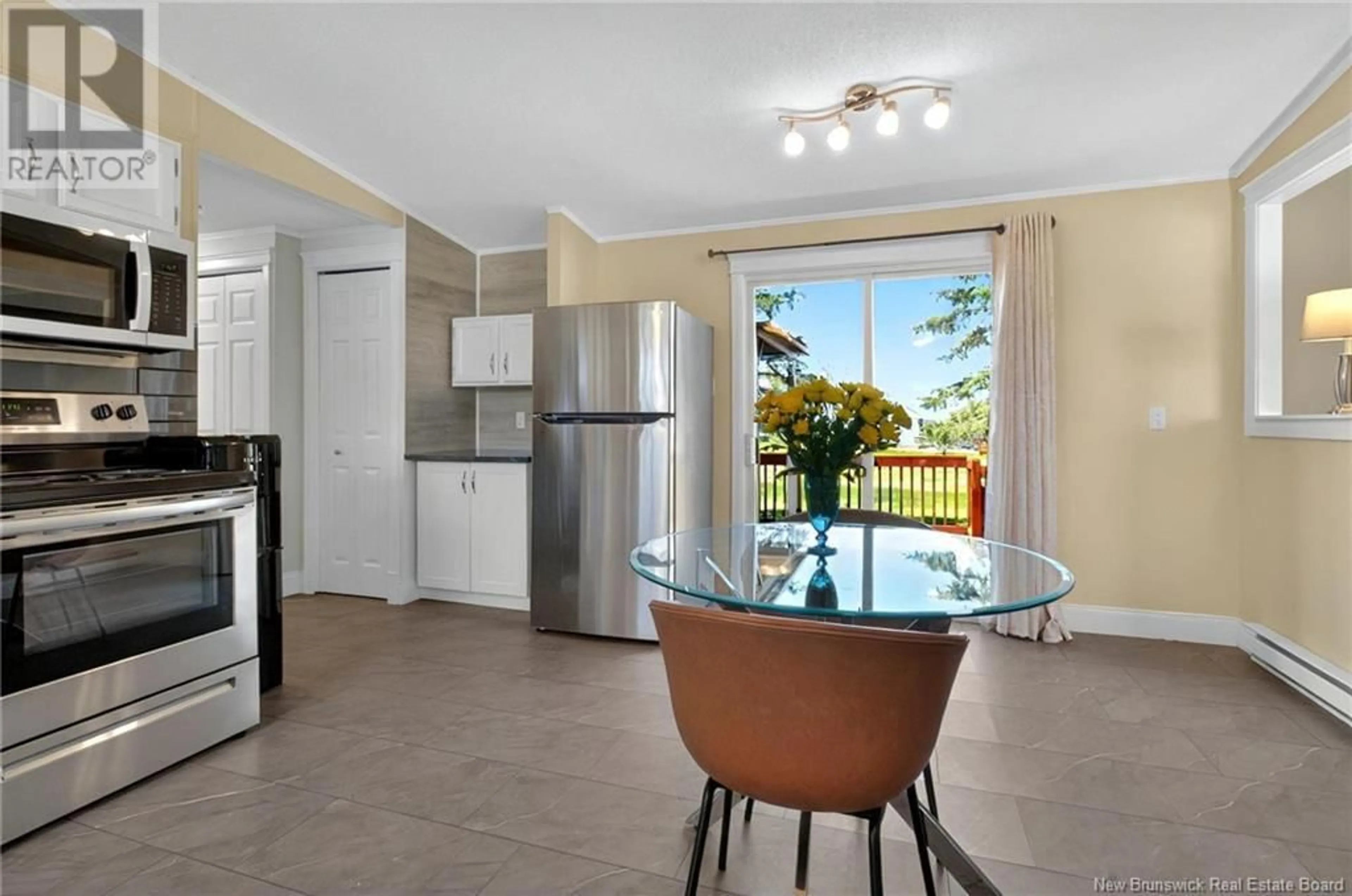 Standard kitchen, ceramic/tile floor for 1 JASPER STREET, Moncton New Brunswick E1H2X6