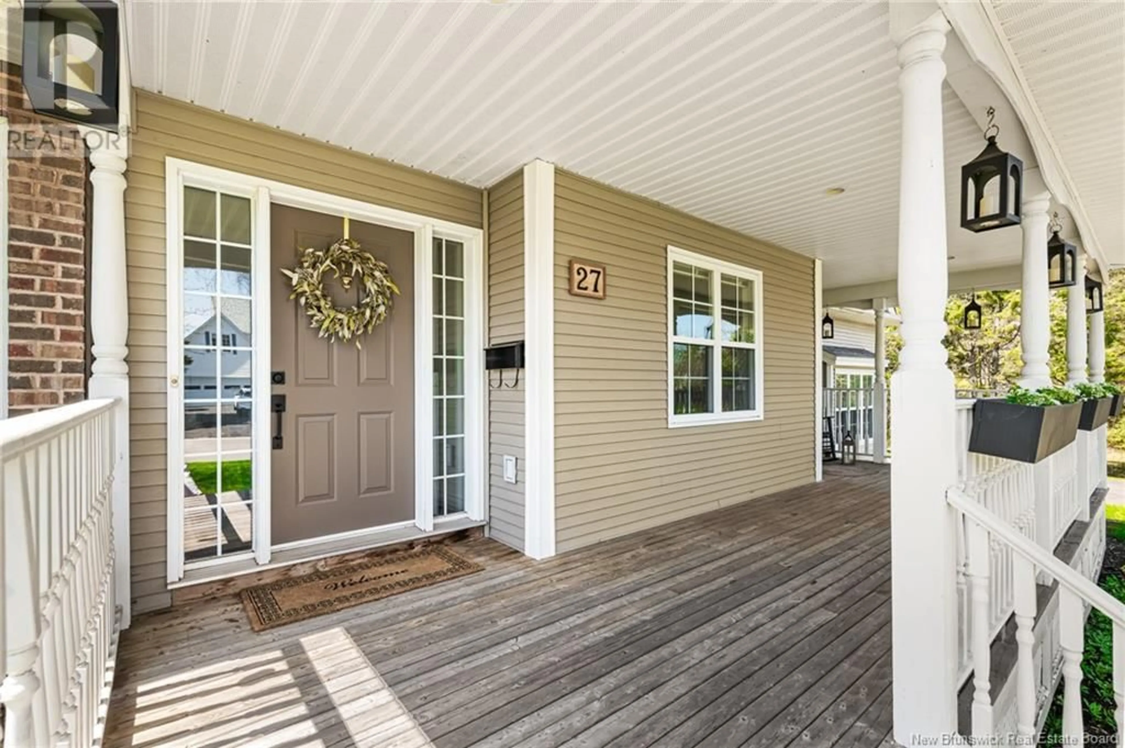 Indoor entryway for 27 SILVERSTONE DRIVE, Moncton New Brunswick E1G1G8