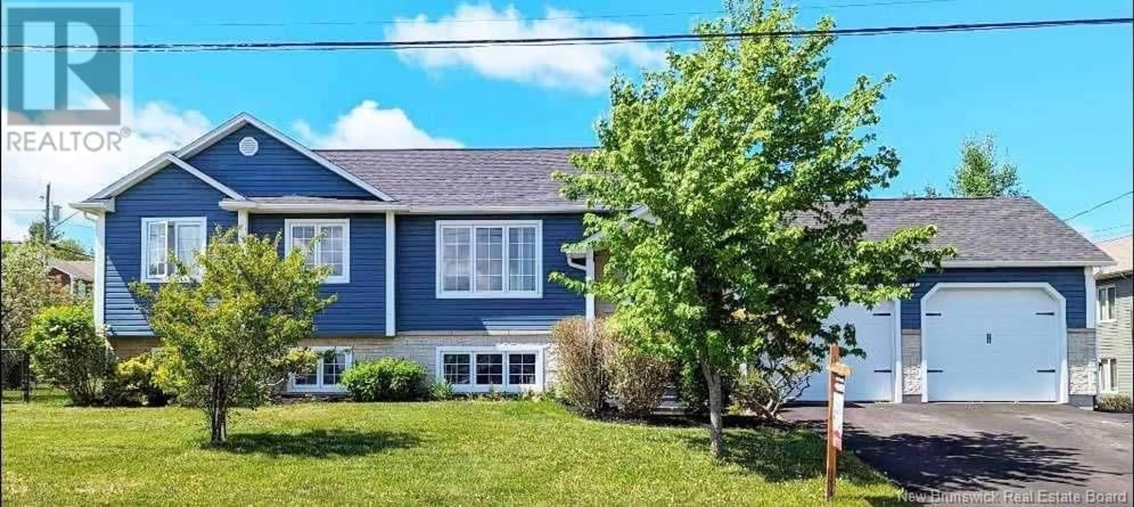 Home with vinyl exterior material, street for 58 MIQUELON STREET, Shediac New Brunswick E4P2H7