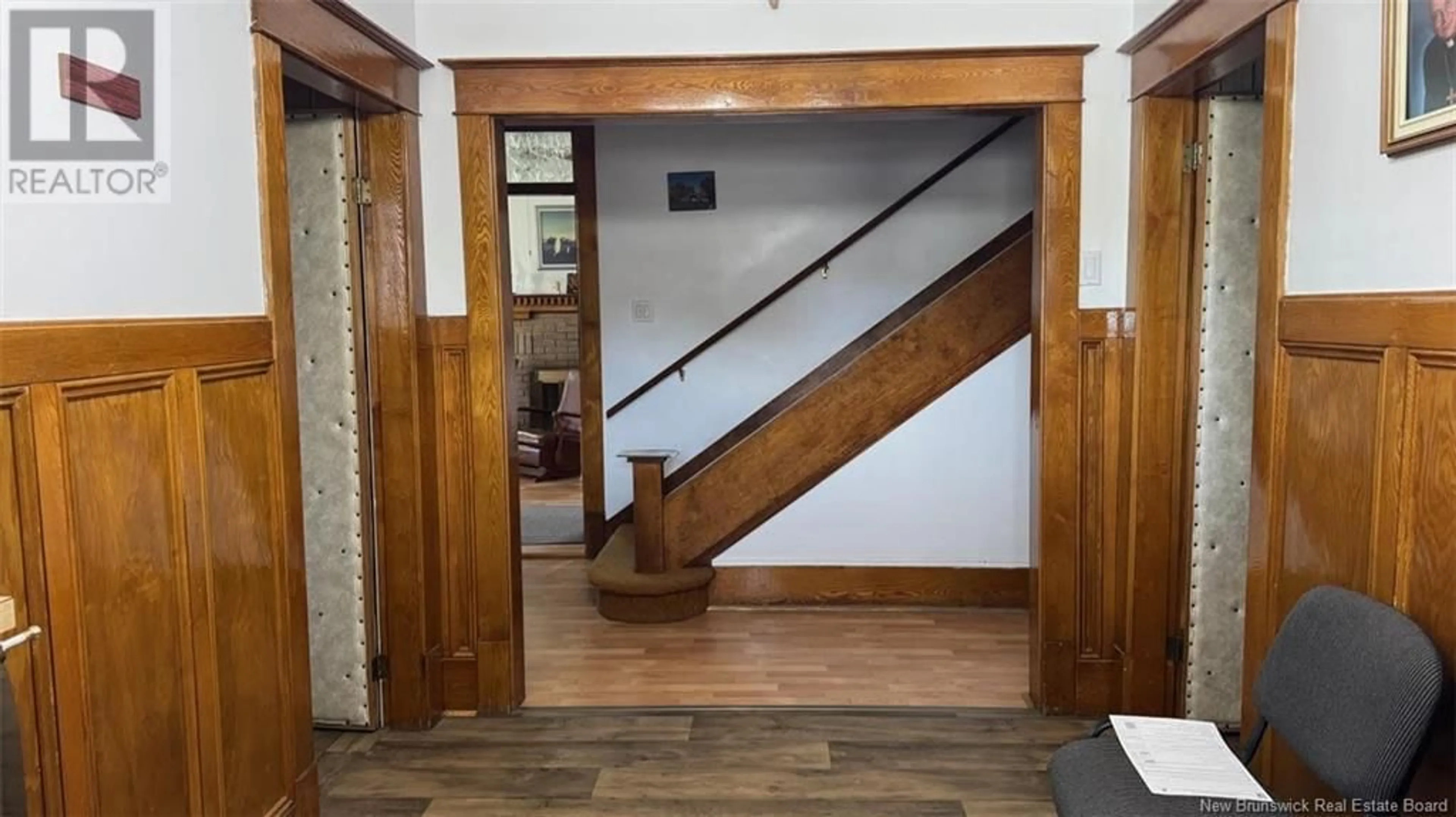 Indoor foyer for 672 PRINCIPALE STREET, Saint-Léonard New Brunswick E7E2H6