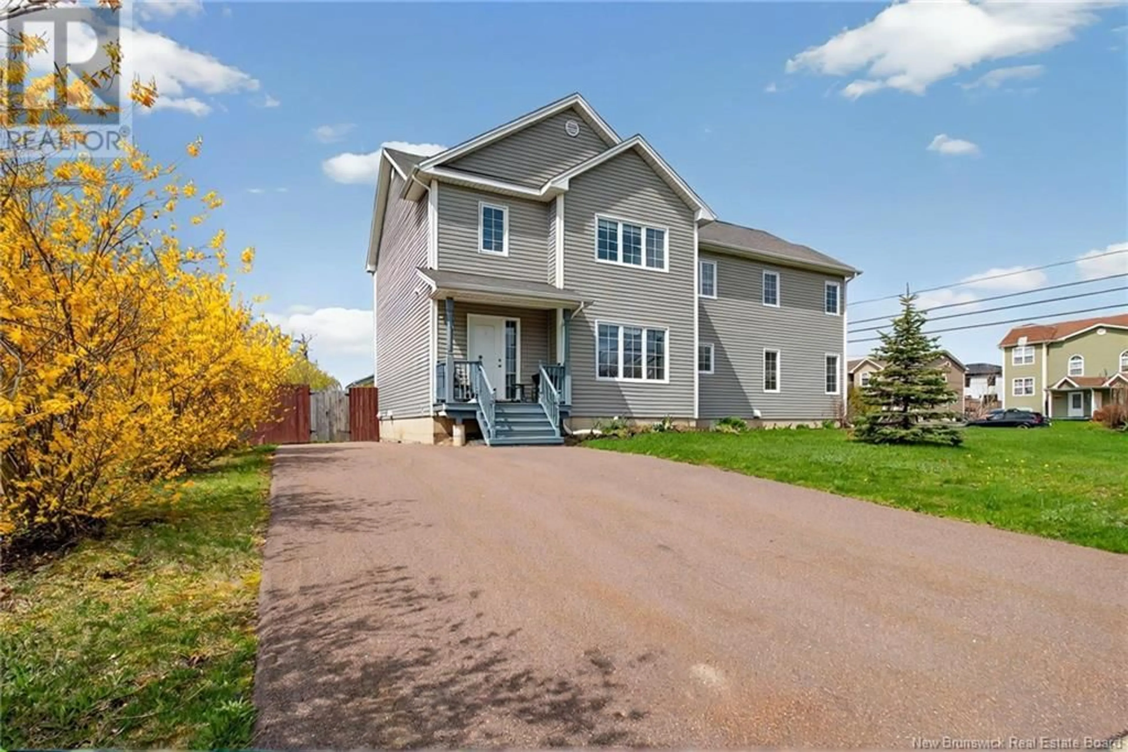 Home with vinyl exterior material, street for 4 MOSSYOAK CRESCENT, Moncton New Brunswick E1G0J7