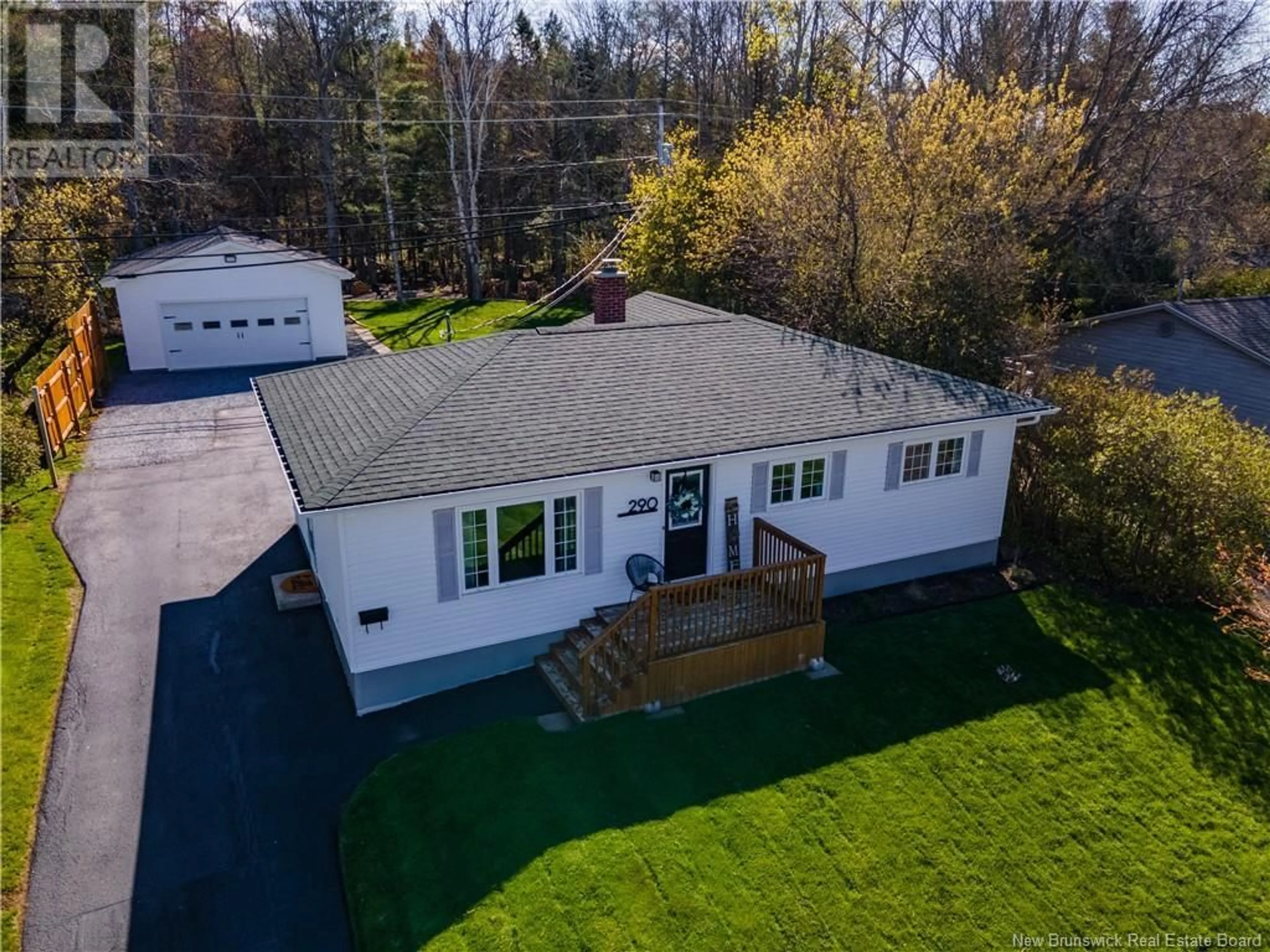 A pic from outside/outdoor area/front of a property/back of a property/a pic from drone, unknown for 290 BUCKINGHAM AVENUE, Riverview New Brunswick E1B2P2