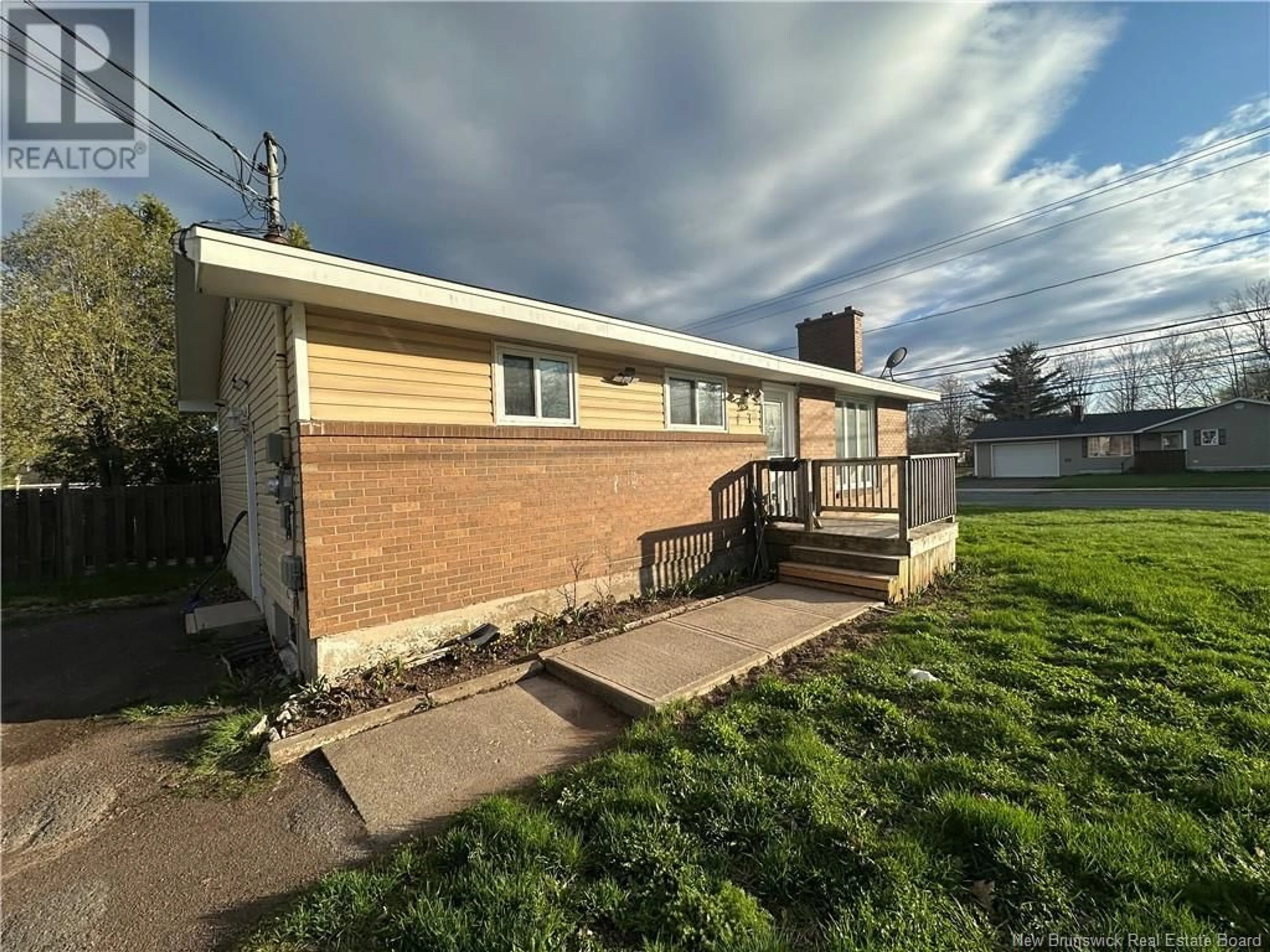 Home with vinyl exterior material, street for 7 CARL STREET, Moncton New Brunswick E1A3R6