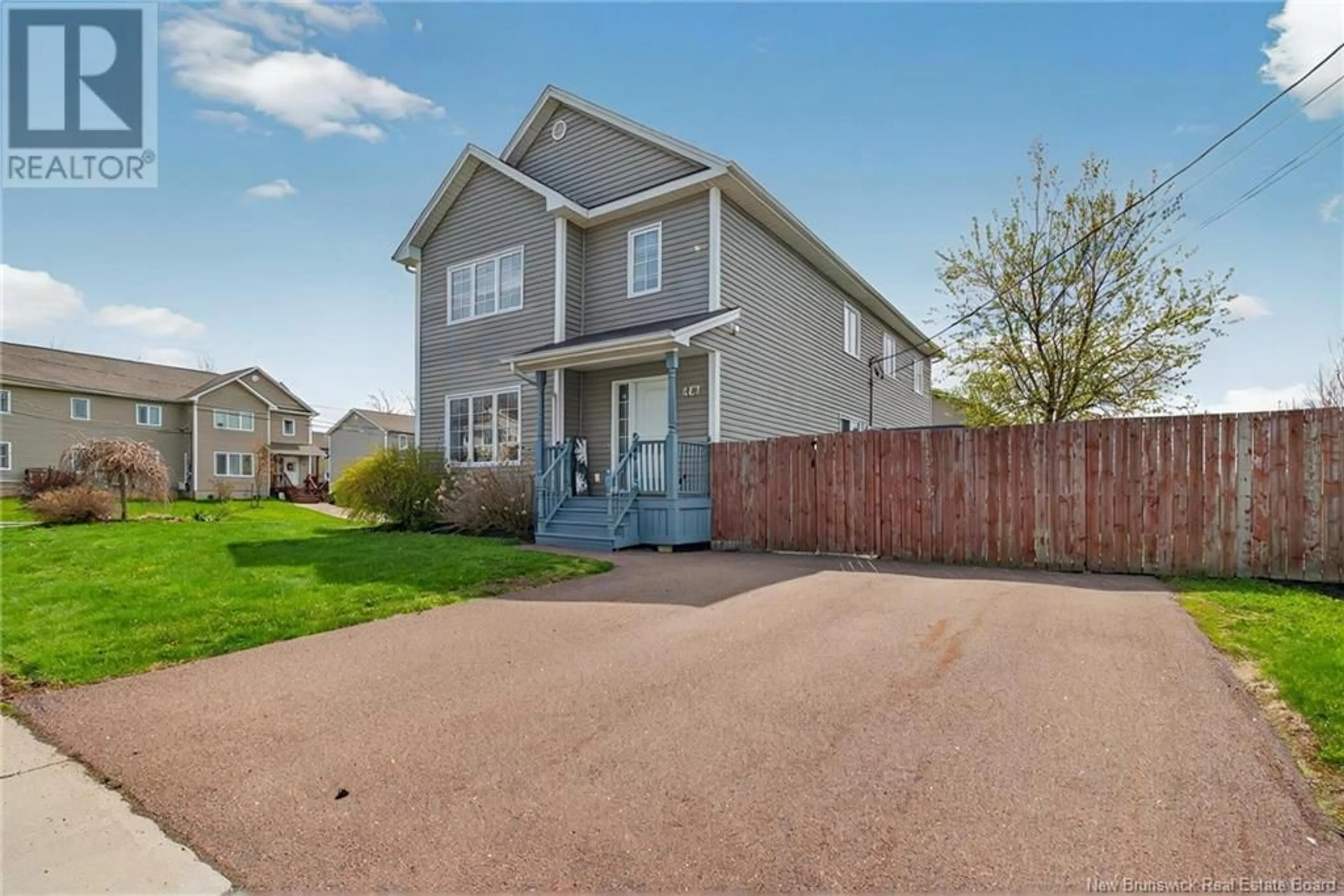 Home with vinyl exterior material, street for 467 EVERGREEN DRIVE, Moncton New Brunswick E1G0L1
