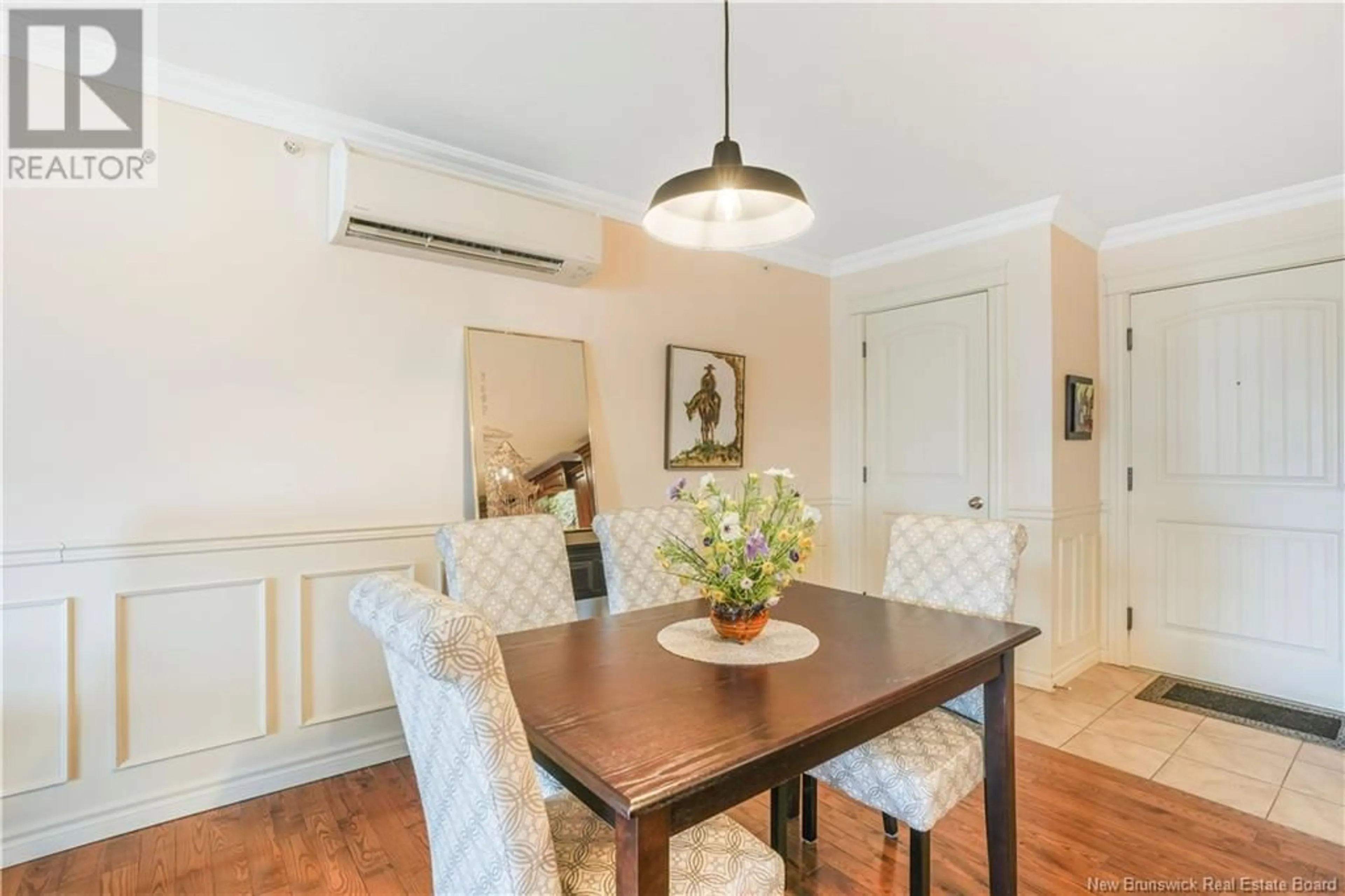 Dining room, wood/laminate floor for 439 - 99 VALCOUR DRIVE, Fredericton New Brunswick E3C0J2