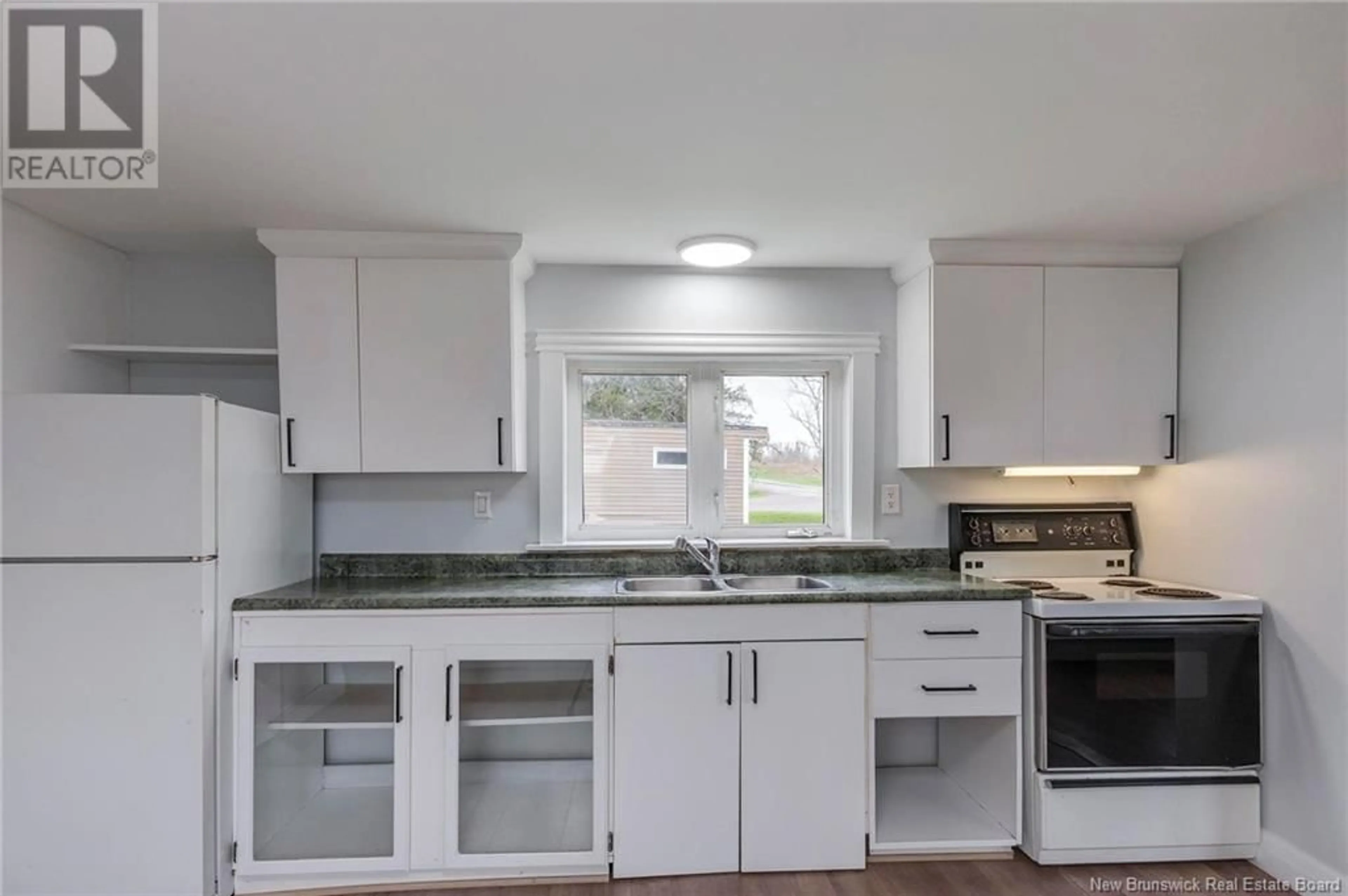 Standard kitchen, ceramic/tile floor for 19 LEAWOOD AVENUE, Lakeville New Brunswick E1H1B5