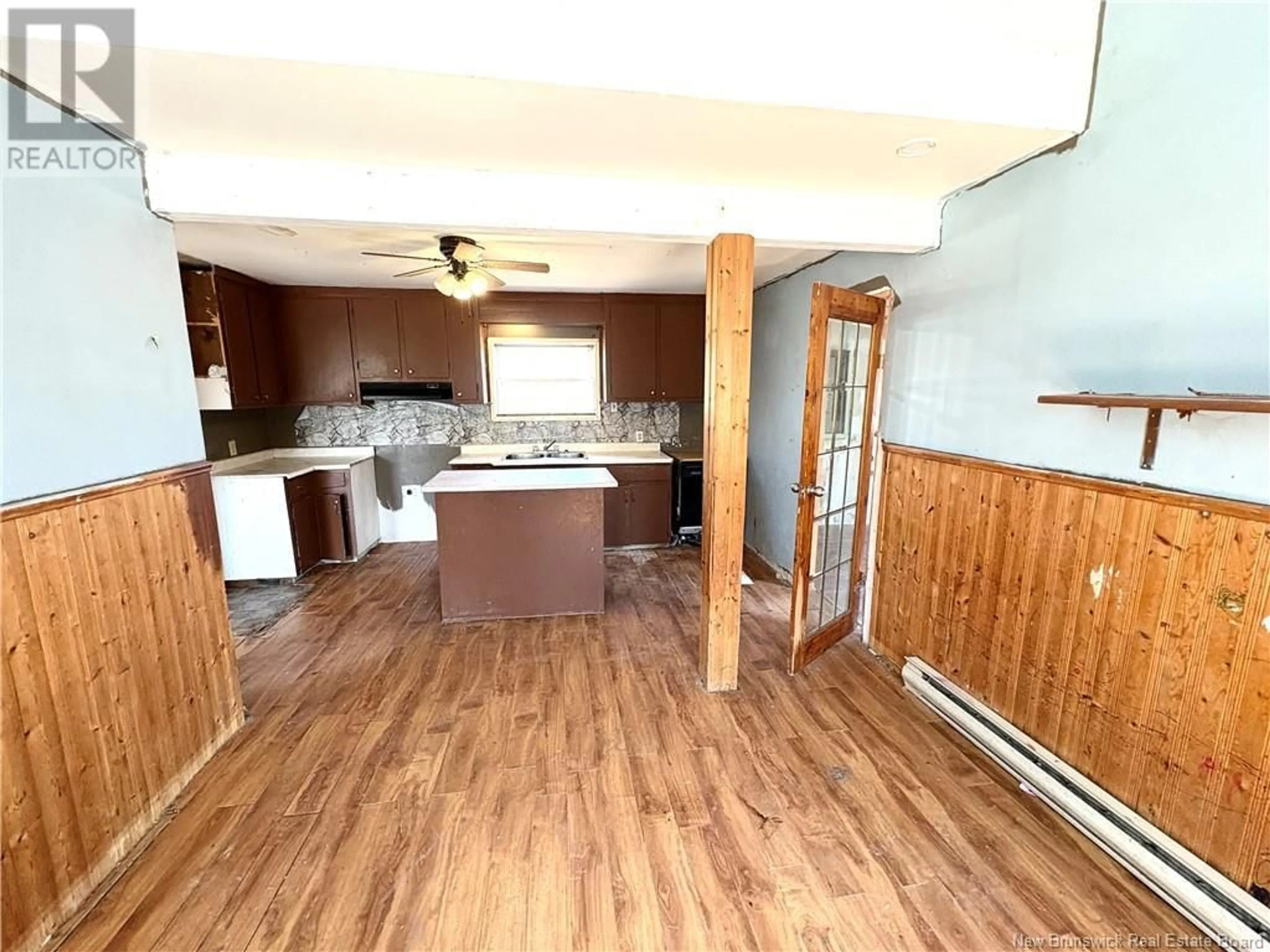Open concept kitchen, wood/laminate floor for 256 CENTERTON ROAD, Clifton Royal New Brunswick E5S2G1