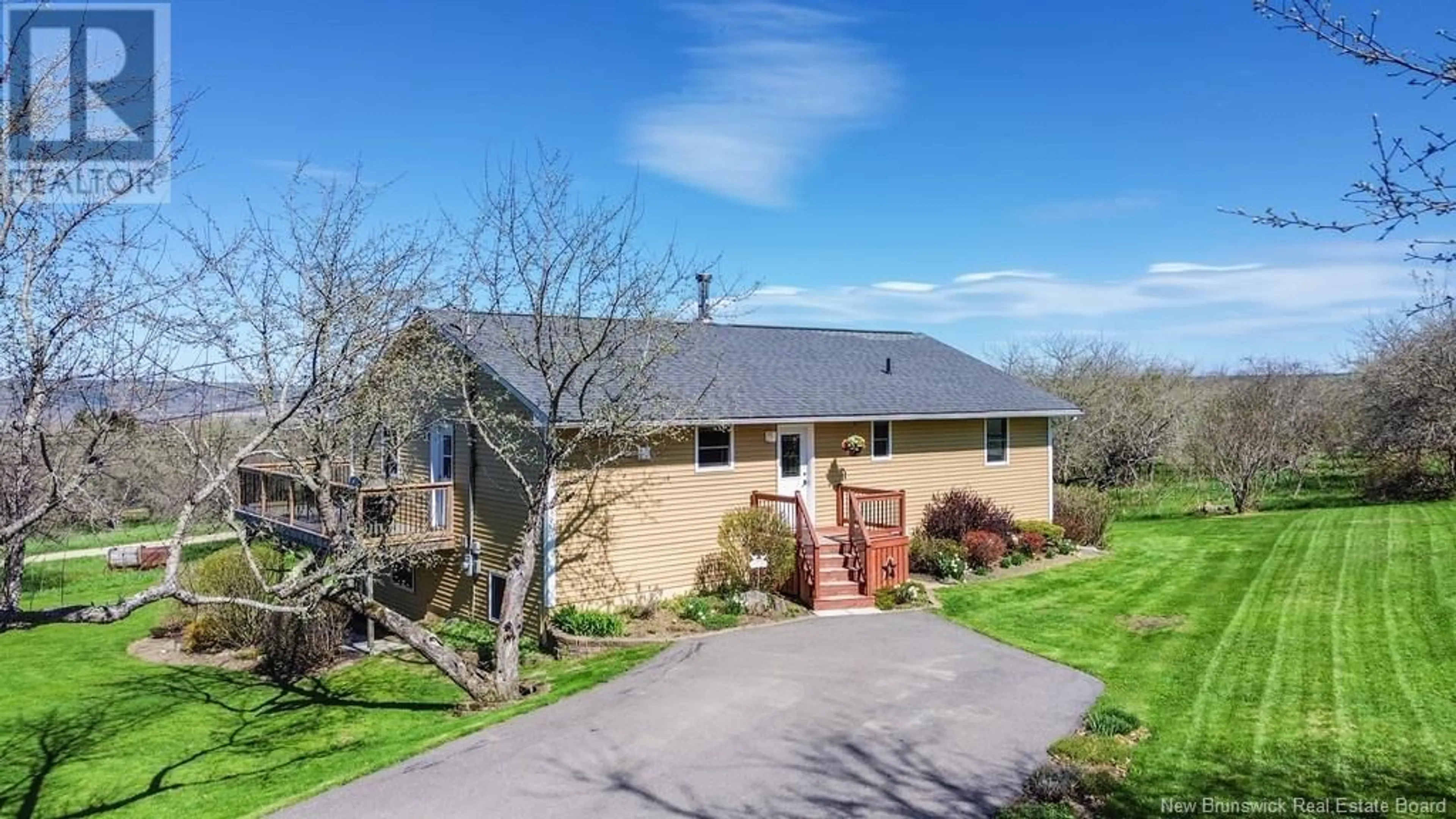A pic from outside/outdoor area/front of a property/back of a property/a pic from drone, street for 121 MCKEEN DRIVE, Keswick Ridge New Brunswick E6L1N8