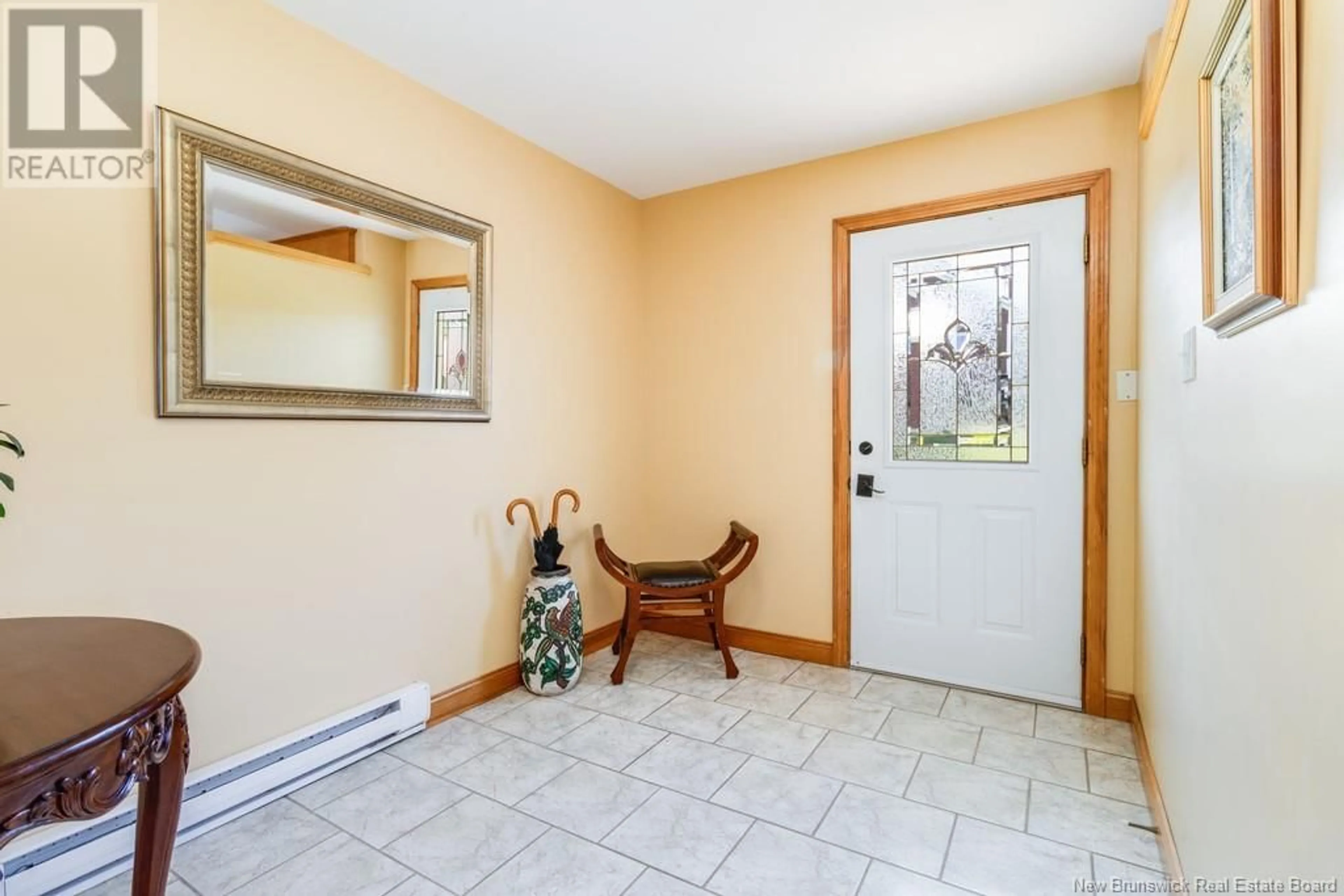 Indoor entryway for 121 MCKEEN DRIVE, Keswick Ridge New Brunswick E6L1N8