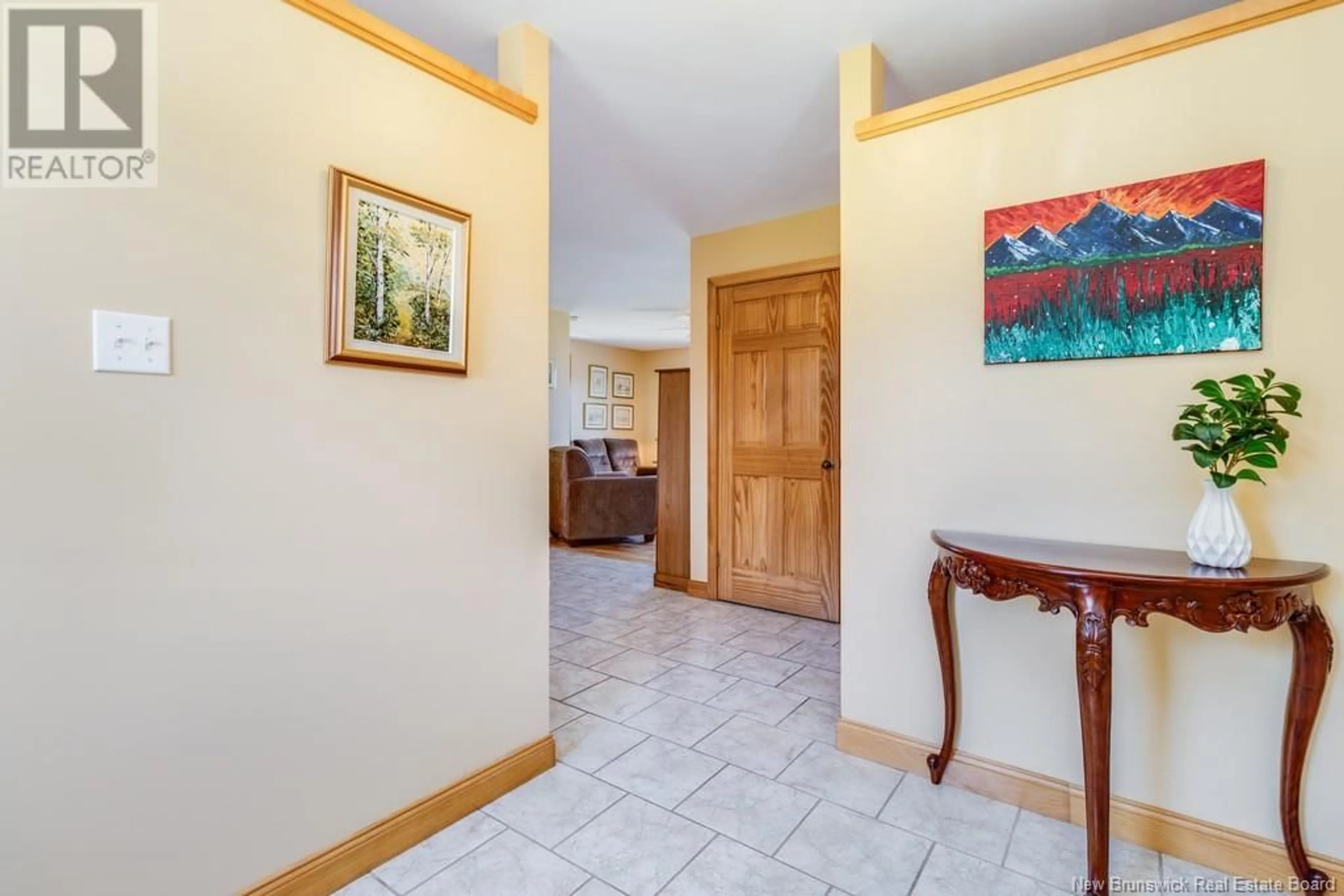 Indoor foyer for 121 MCKEEN DRIVE, Keswick Ridge New Brunswick E6L1N8