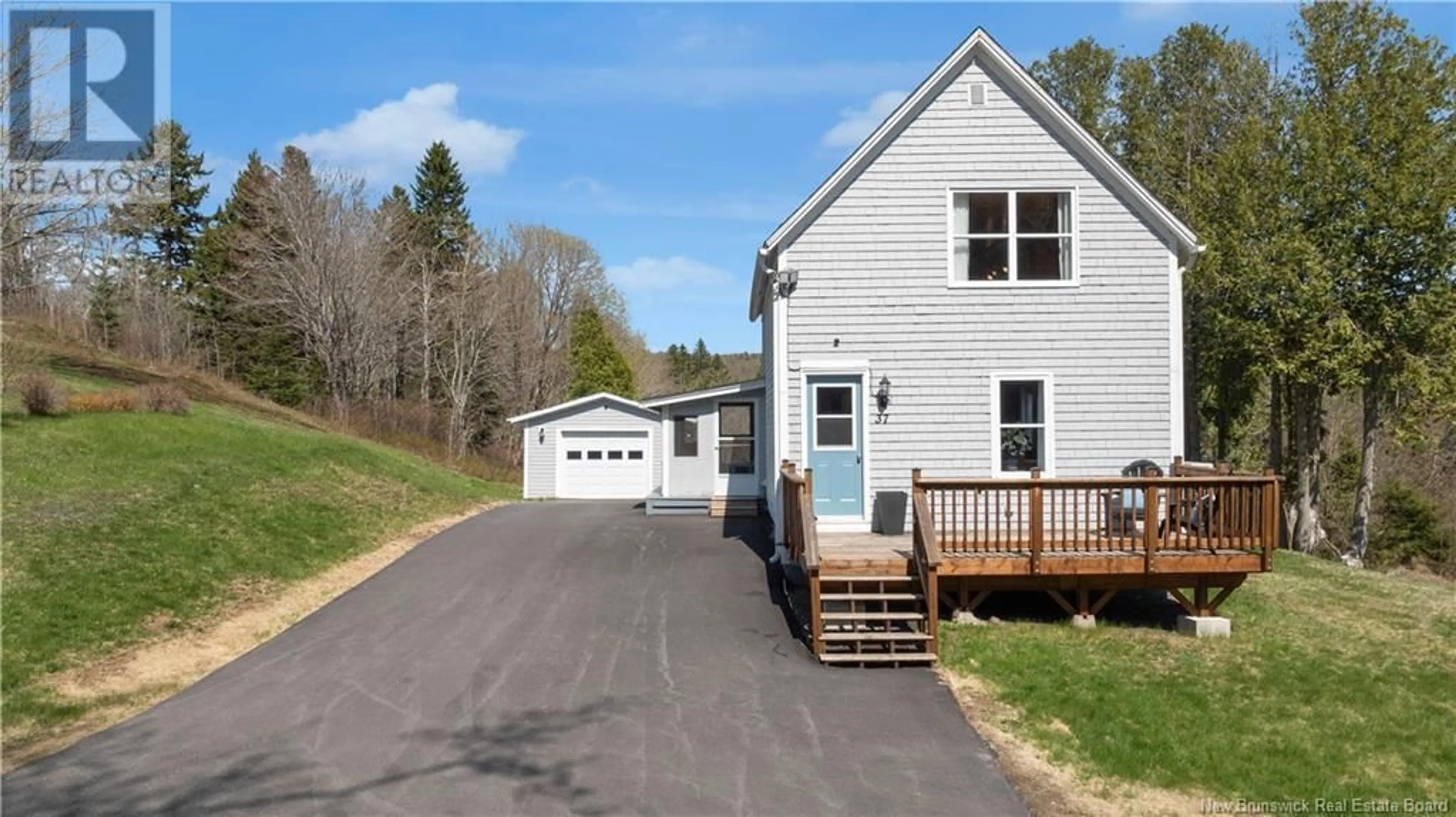 Home with vinyl exterior material, street for 37 PUDDINGTON ROAD, Clifton Royal New Brunswick E5S2C1