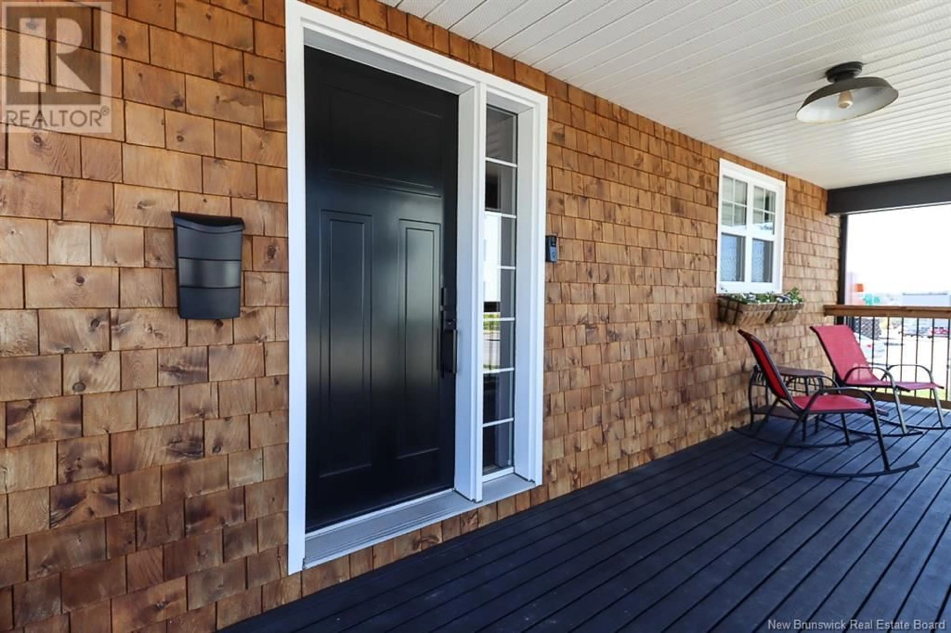 Indoor entryway for 625 HARDING STREET, Saint John New Brunswick E2M3M2