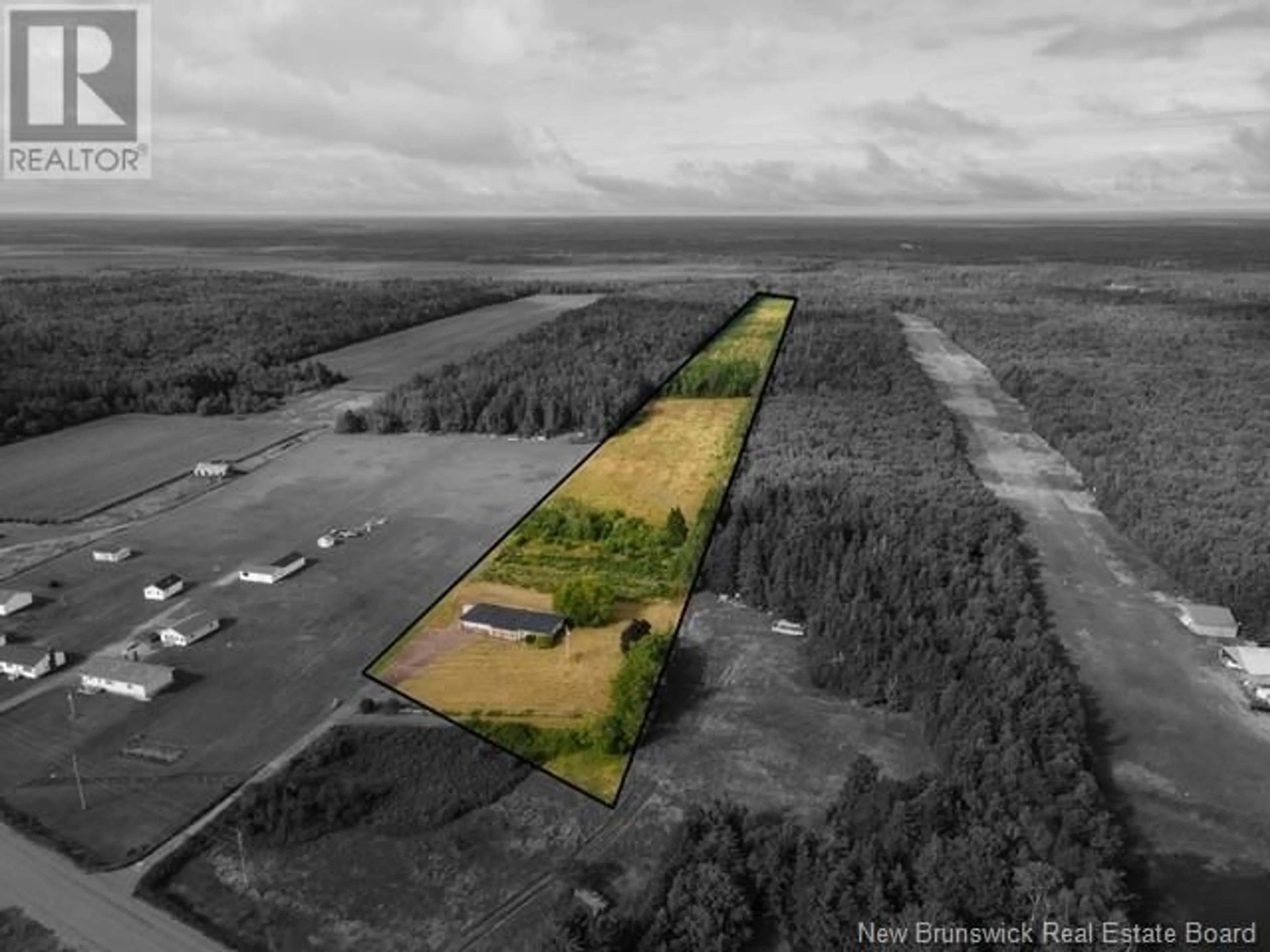 A pic from outside/outdoor area/front of a property/back of a property/a pic from drone, unknown for 2831 ROUTE 505, Cap Lumiere New Brunswick E1C9M9