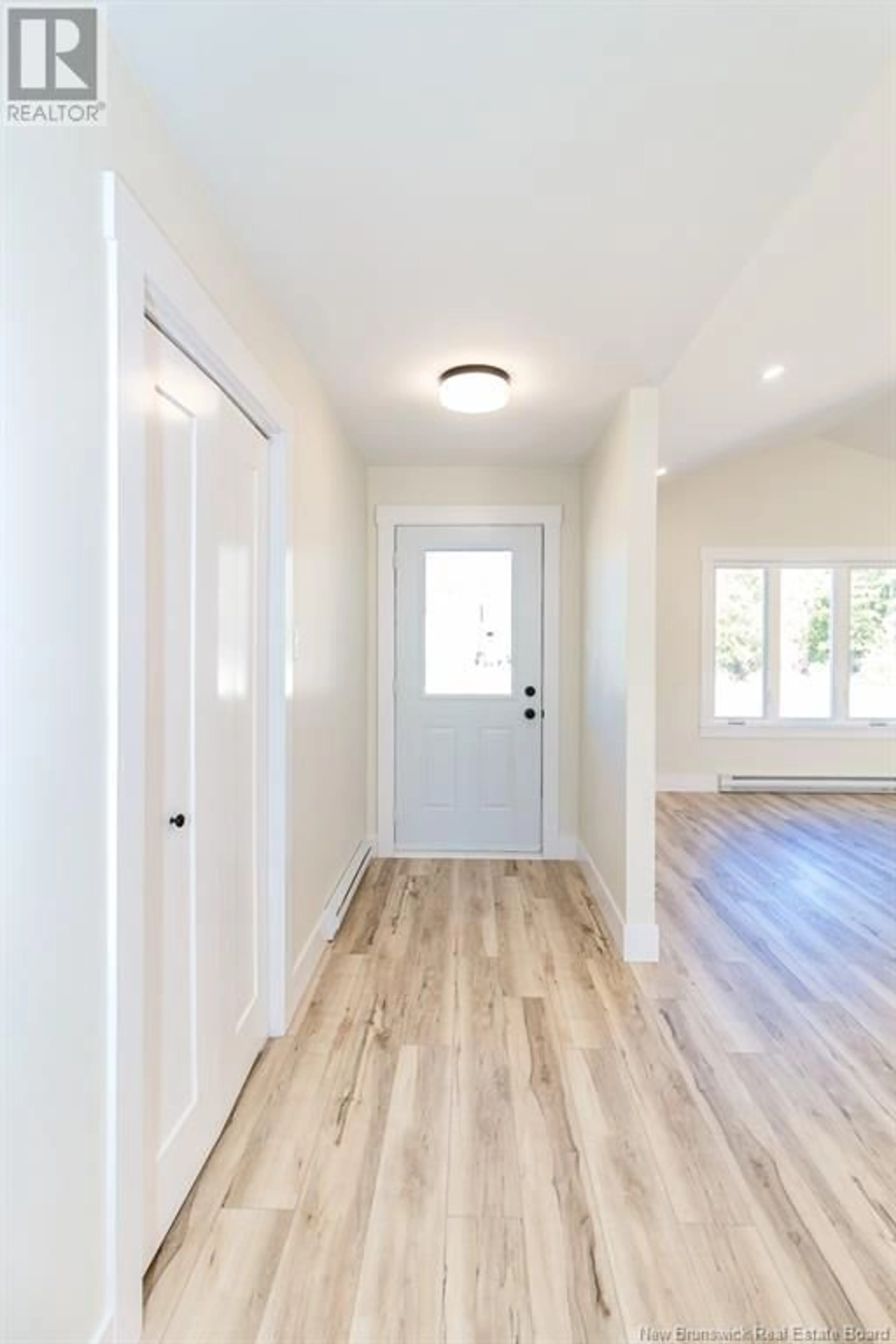 Indoor entryway for 10 CHRISTOPHER AVENUE, Hampton New Brunswick E5N0R3