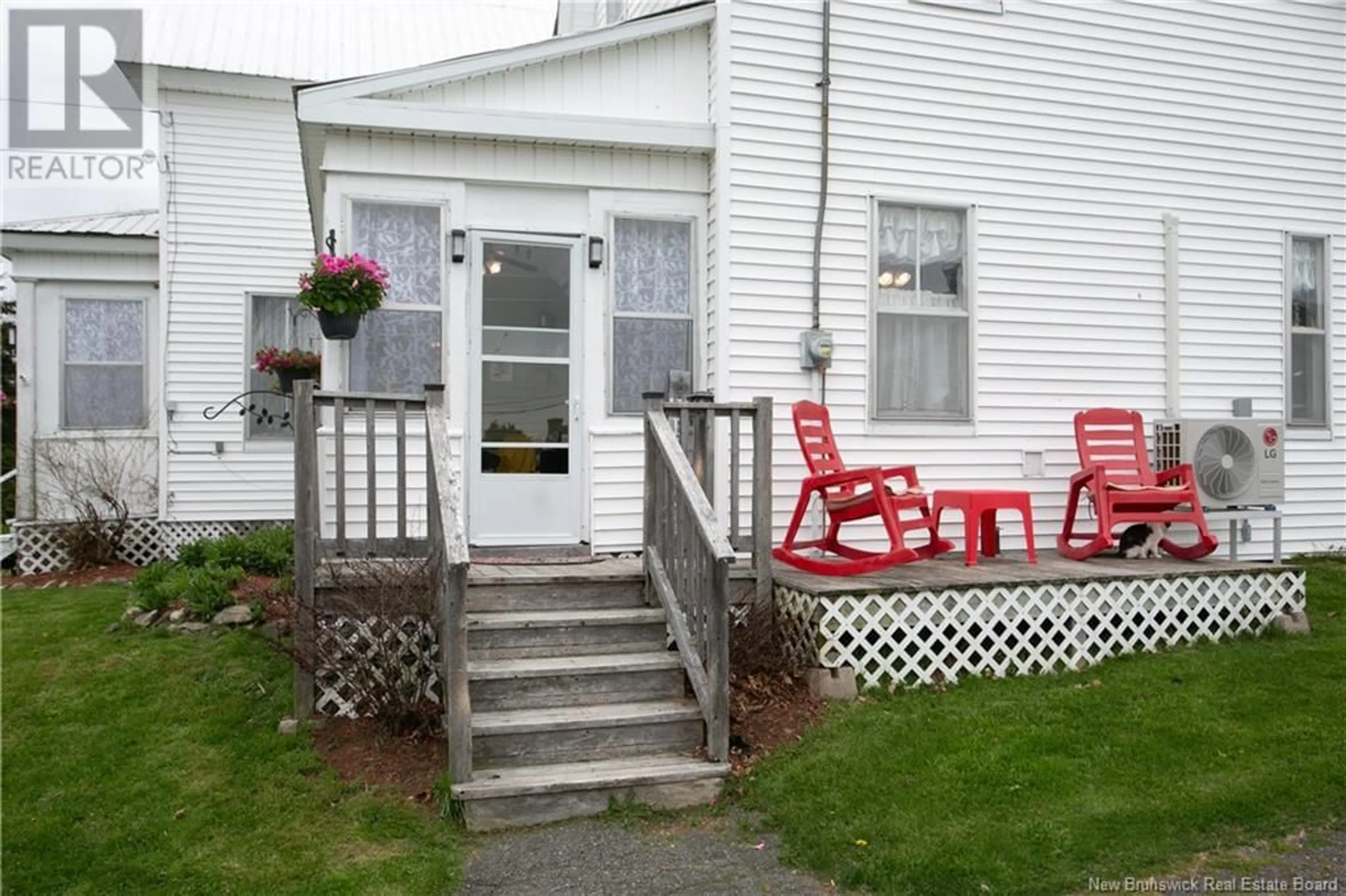 Patio, street for 9 HOWLAND RIDGE ROAD, Millville New Brunswick E6E1Y3
