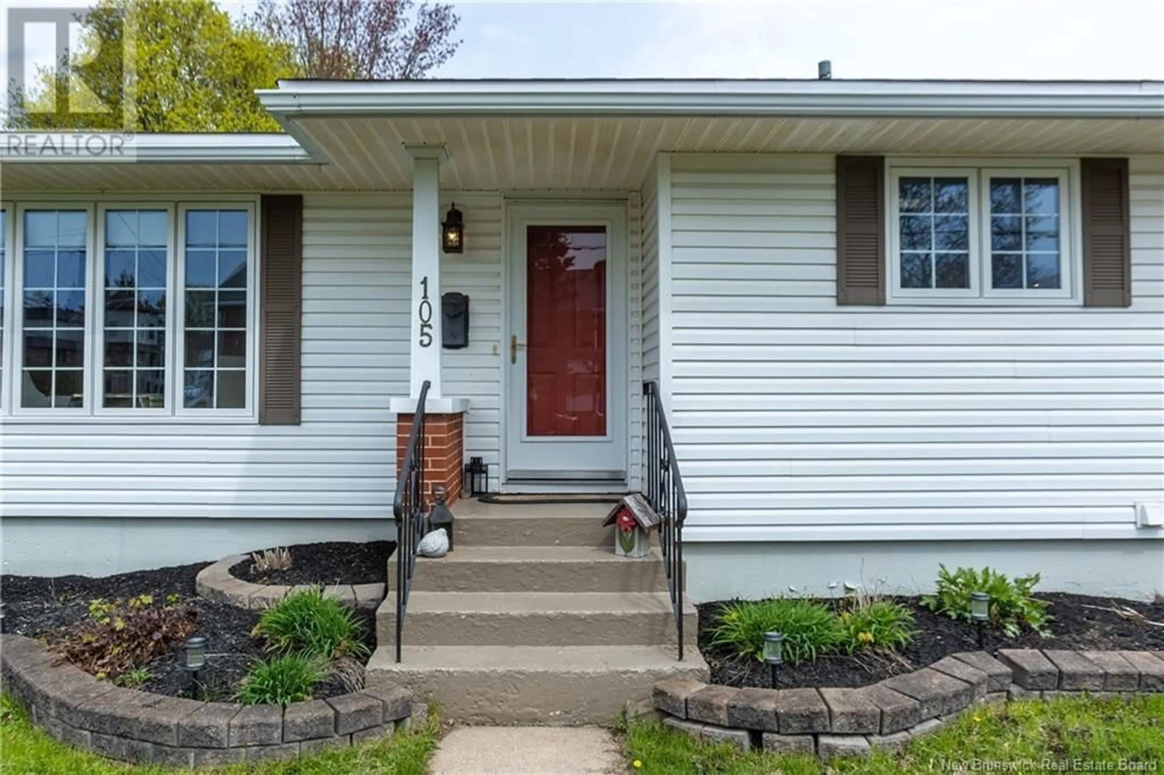 Home with vinyl exterior material, street for 105 UPTON STREET, Moncton New Brunswick E1E2Z9