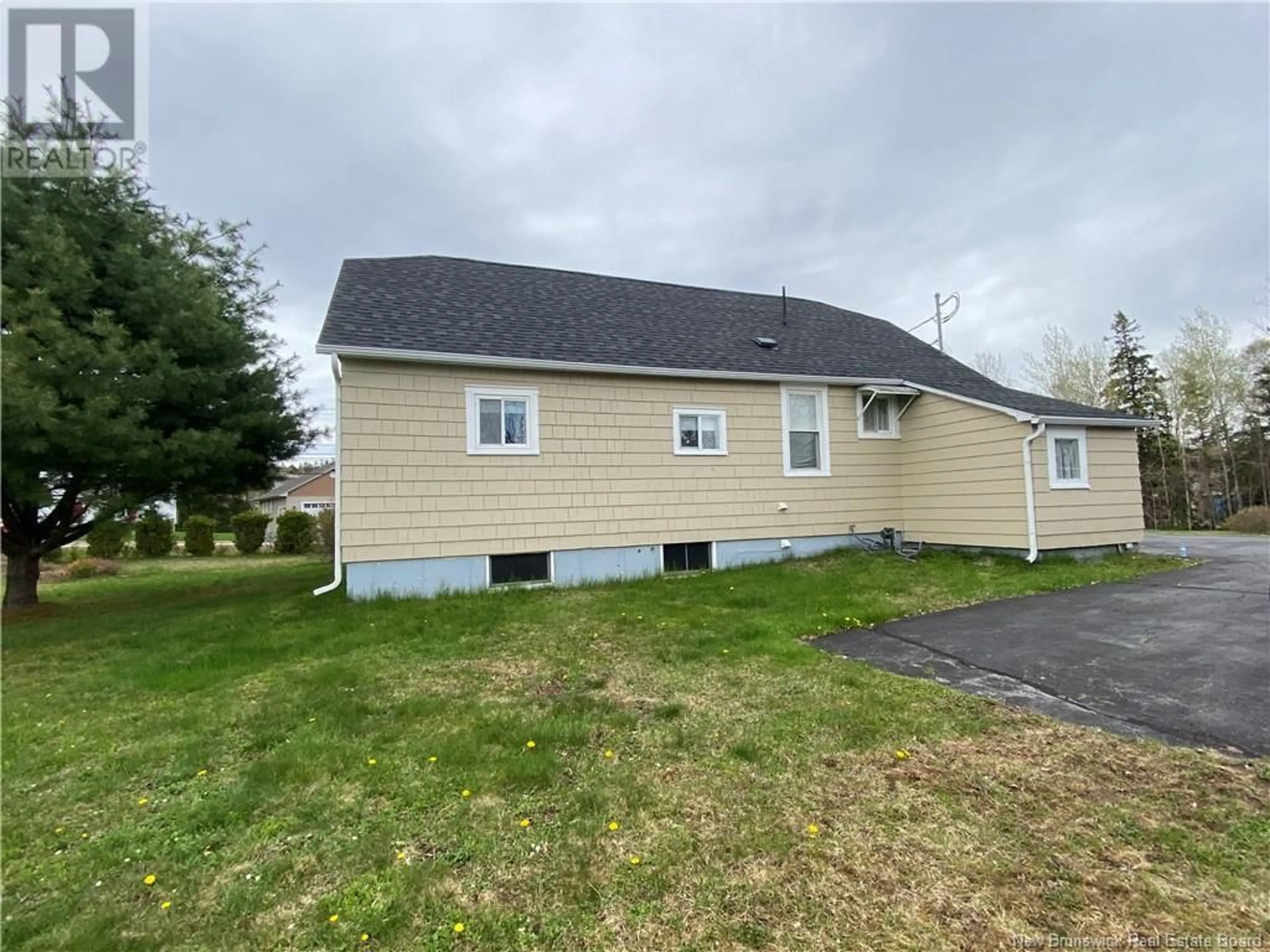 Unknown for 11 LILA COURT, Quispamsis New Brunswick E2E3R5