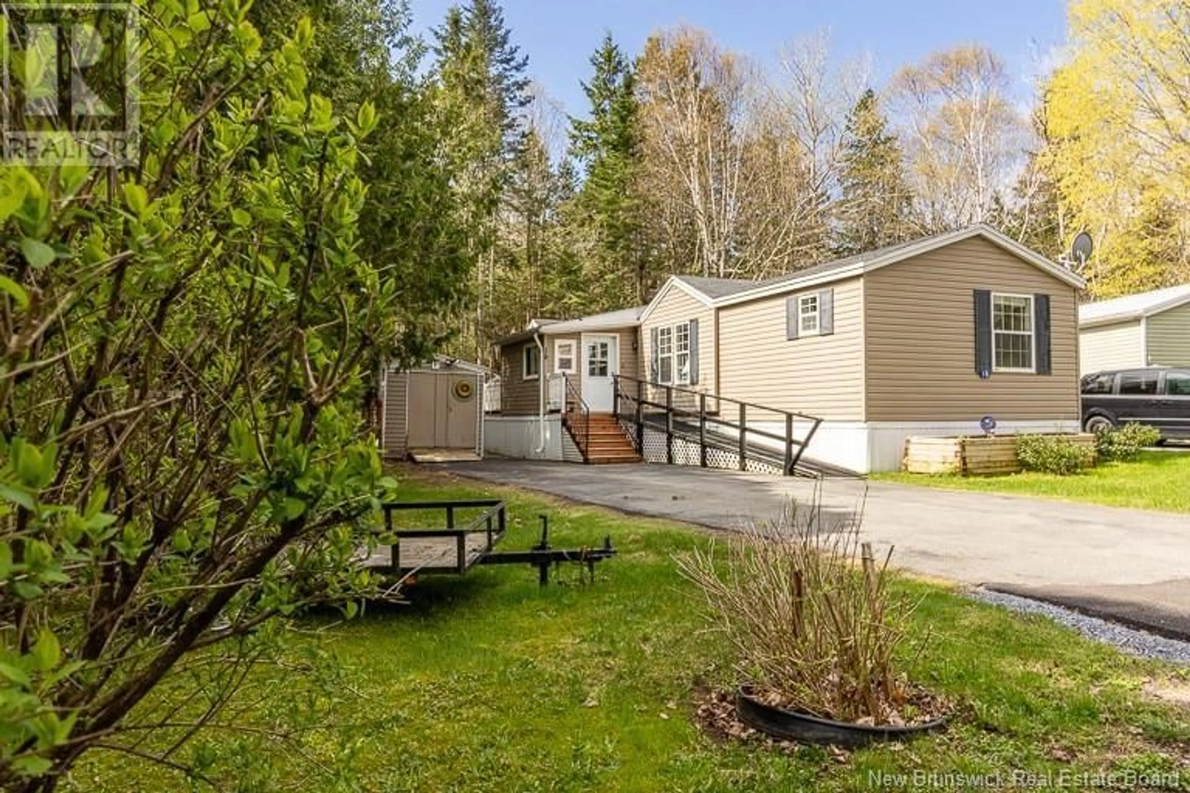 Unknown for 18 WHITE OAK CRESCENT, Quispamsis New Brunswick E2K1X3