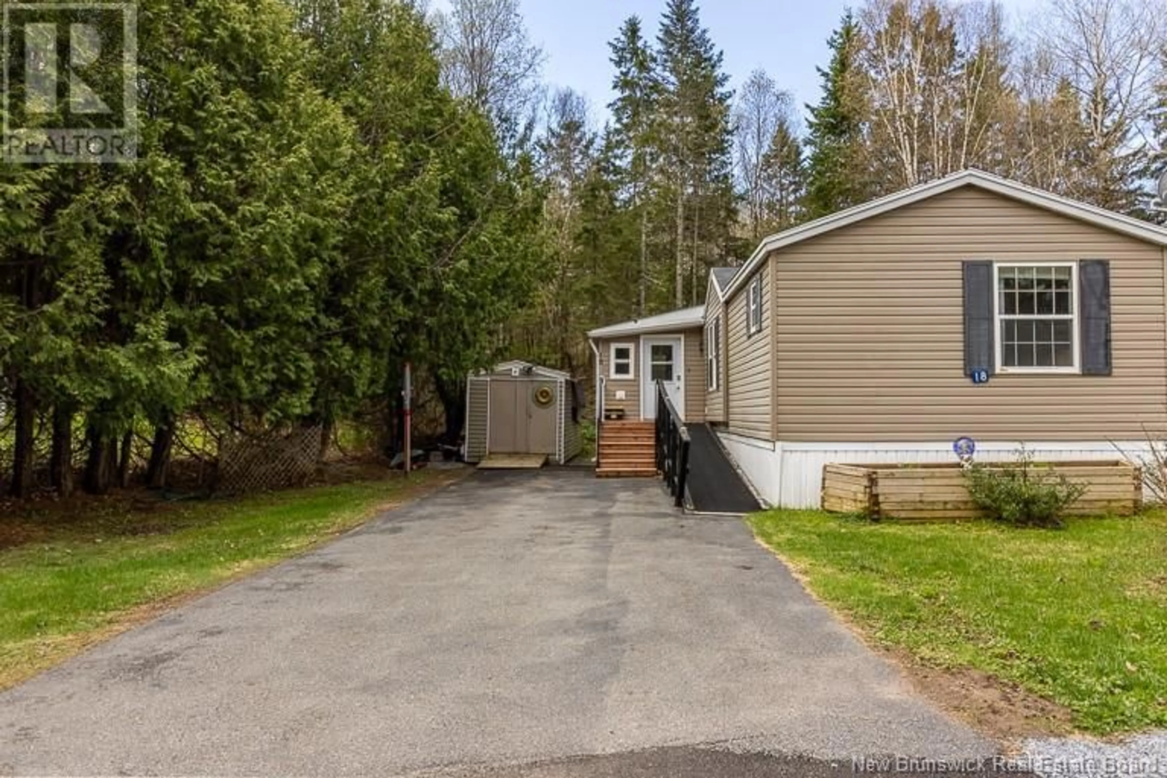 Unknown for 18 WHITE OAK CRESCENT, Quispamsis New Brunswick E2K1X3