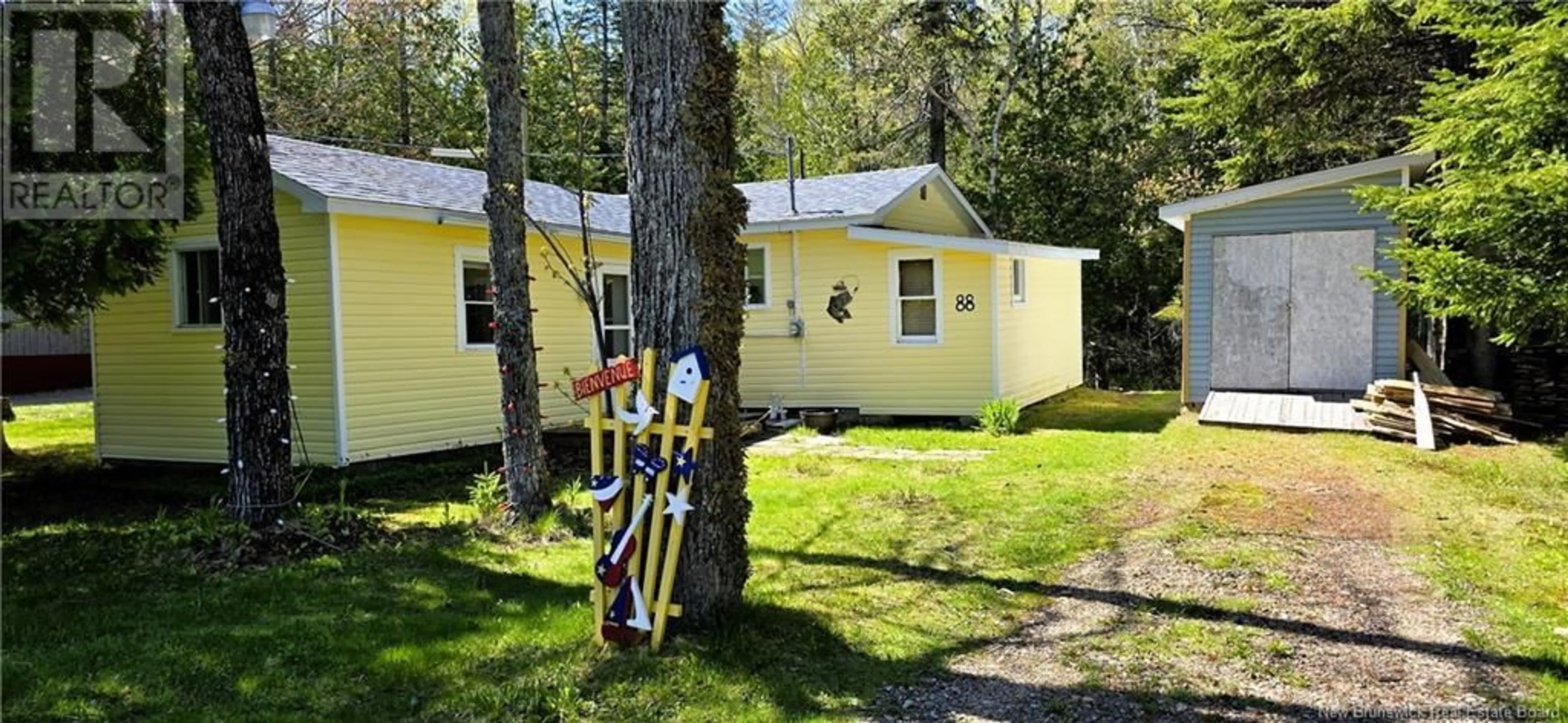 A pic from outside/outdoor area/front of a property/back of a property/a pic from drone, street for 88 ALLÉE DES SAISONNIERS LANE, Bertrand New Brunswick E1W1M3