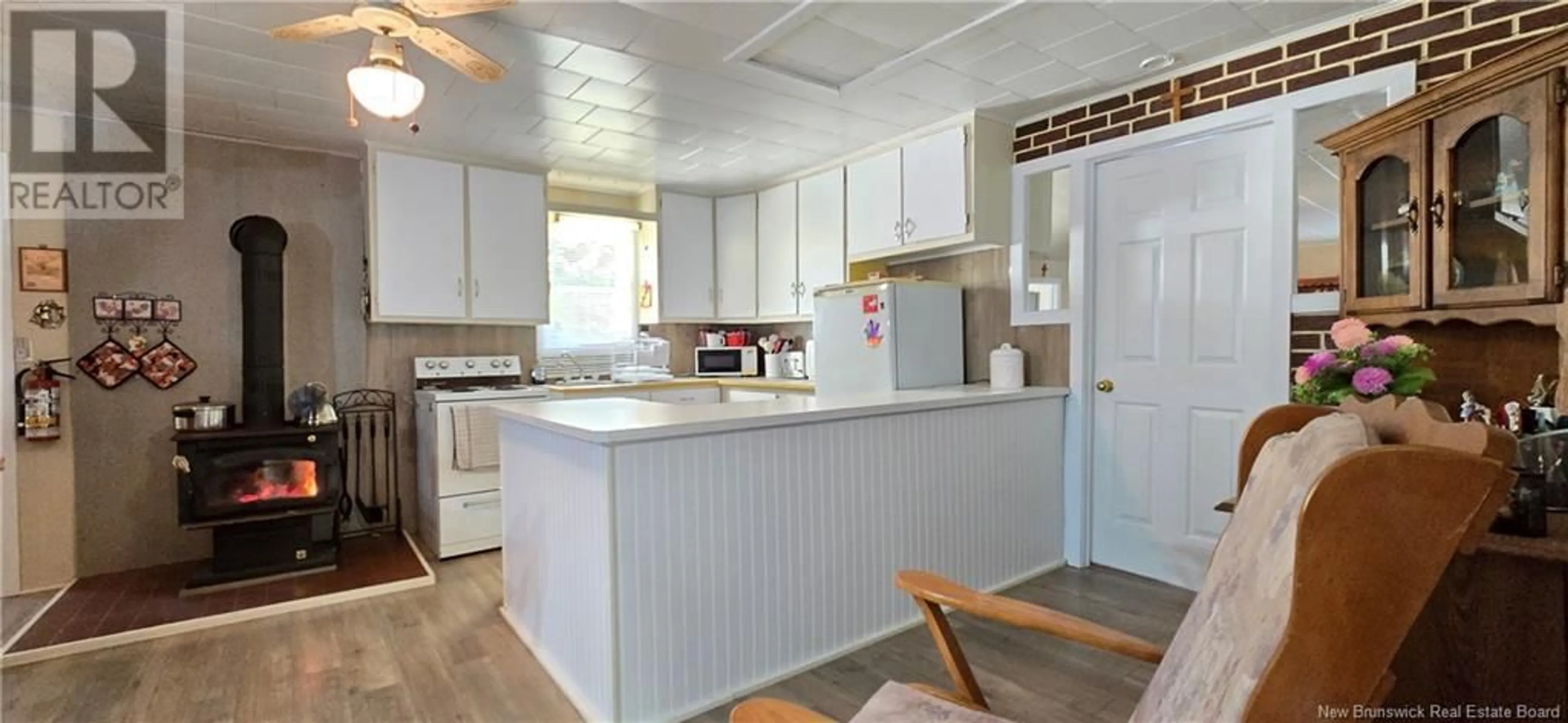 Standard kitchen, unknown for 88 ALLÉE DES SAISONNIERS LANE, Bertrand New Brunswick E1W1M3