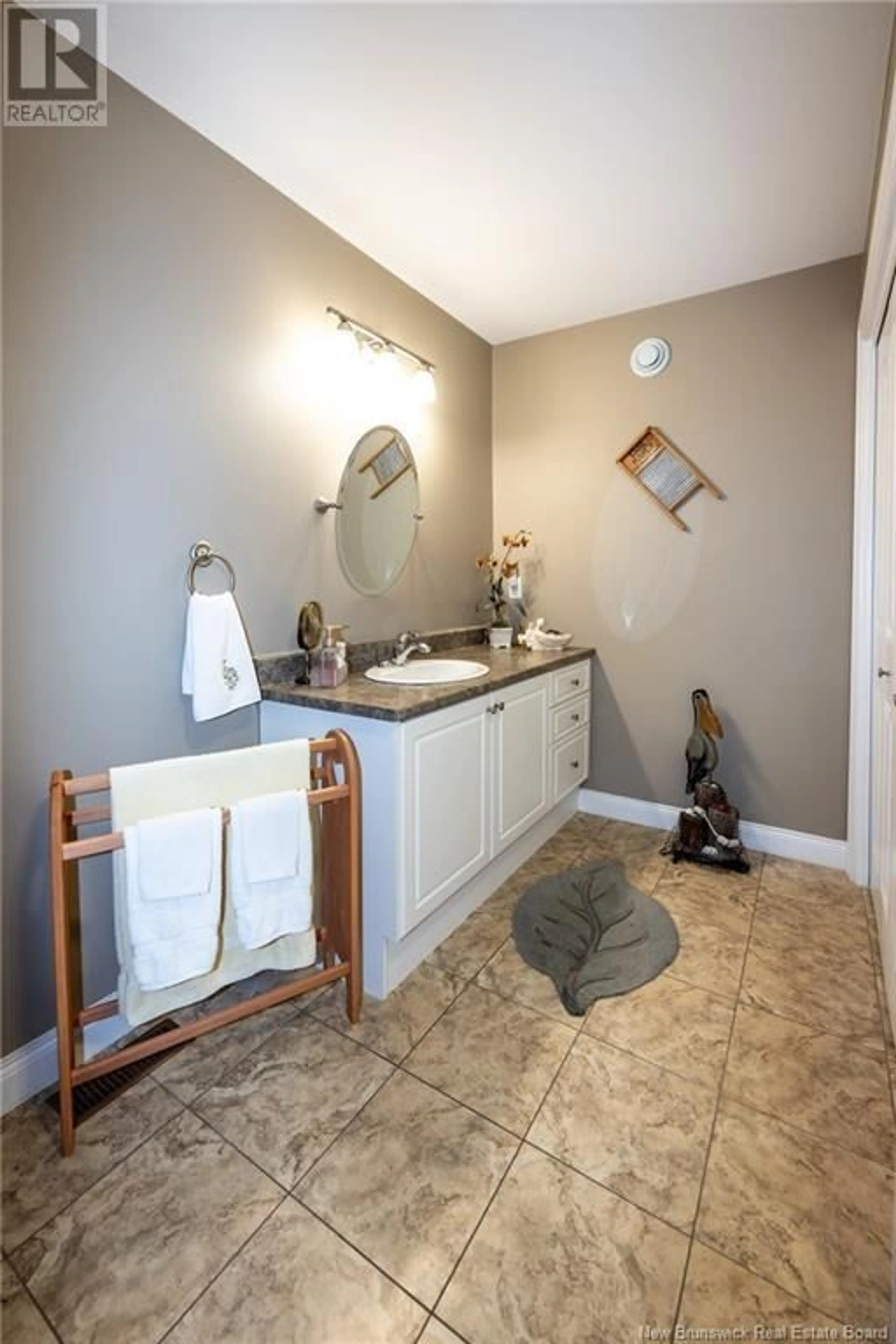 Contemporary bathroom, ceramic/tile floor for 27 MCAFFREY COURT, Oromocto New Brunswick E2V0H5