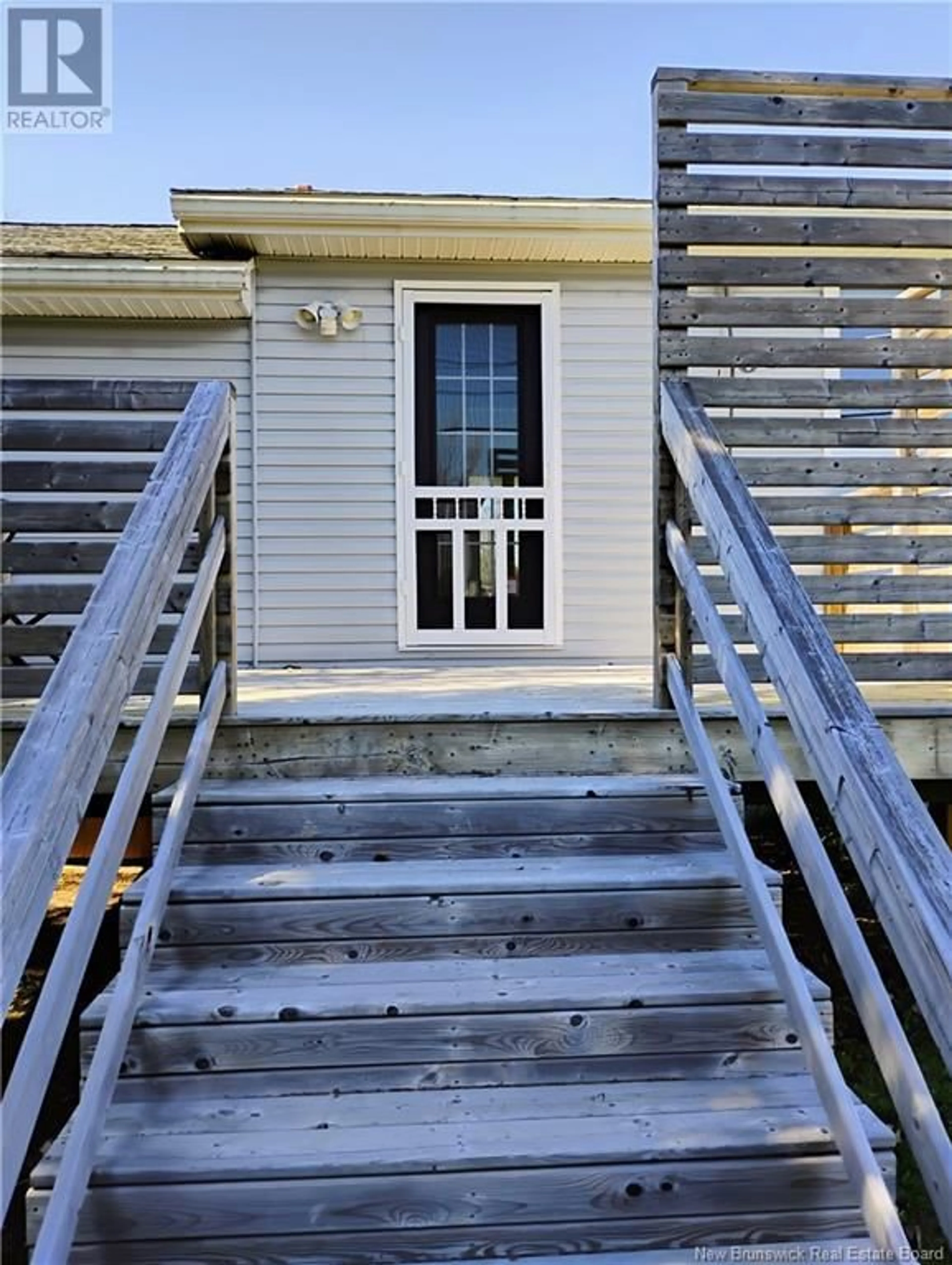 Stairs for 254 CHANTAL, Dieppe New Brunswick E1A4X9