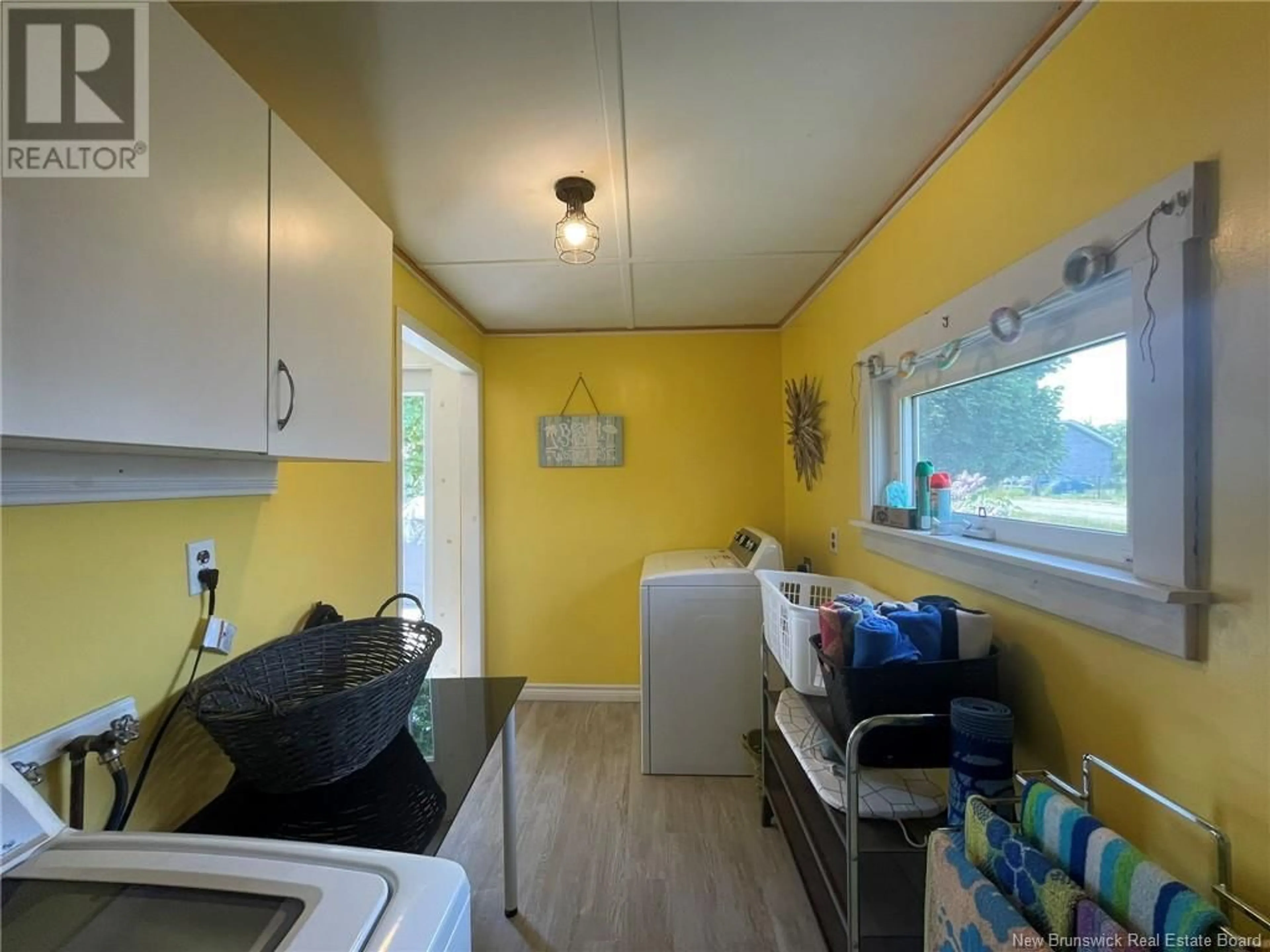 Standard kitchen, unknown for 12 PETTES COVE ROAD, Grand Manan New Brunswick E5G1A7