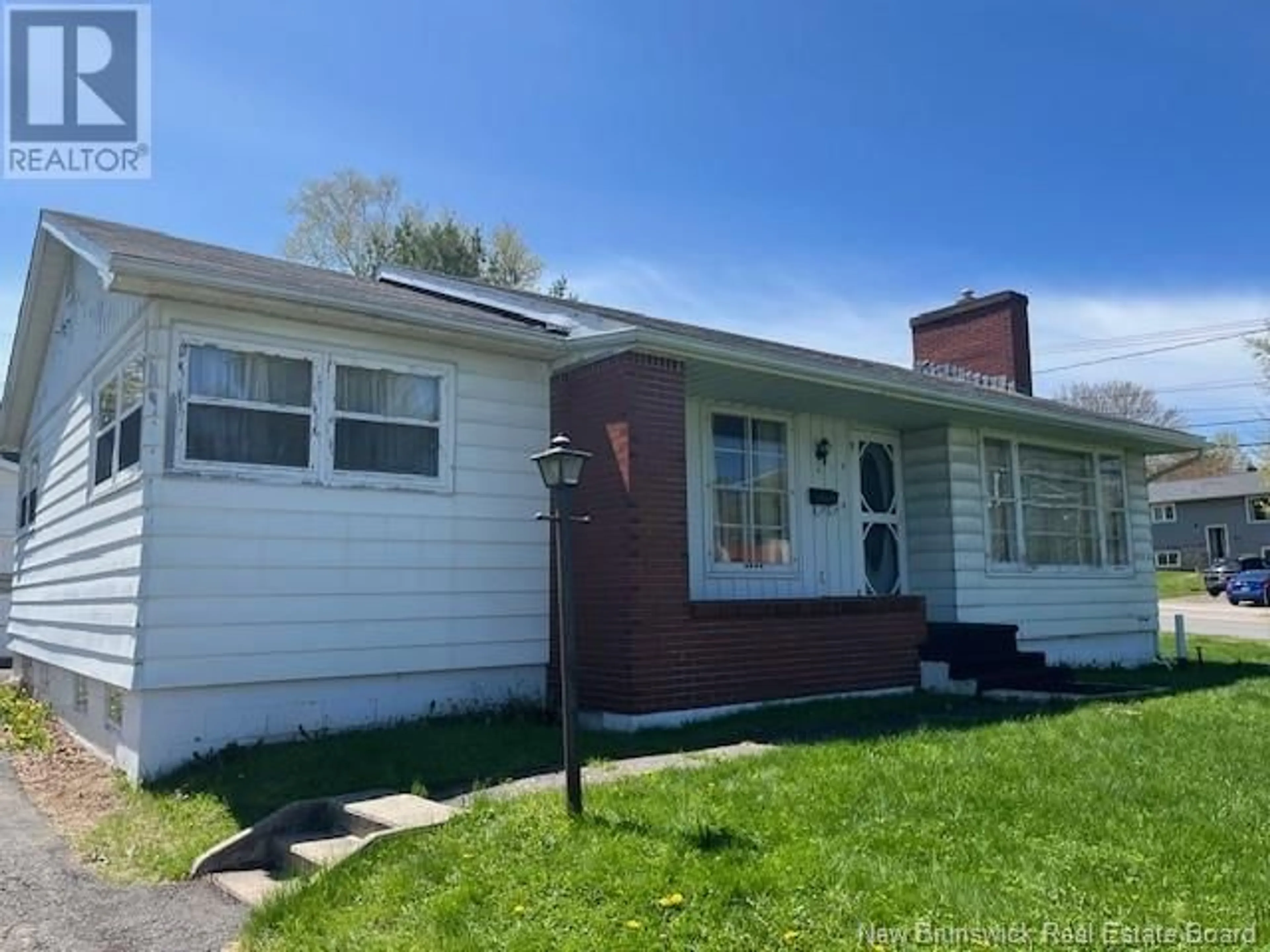 Home with vinyl exterior material, street for 416 MONTGOMERY STREET, Fredericton New Brunswick E3B2X5