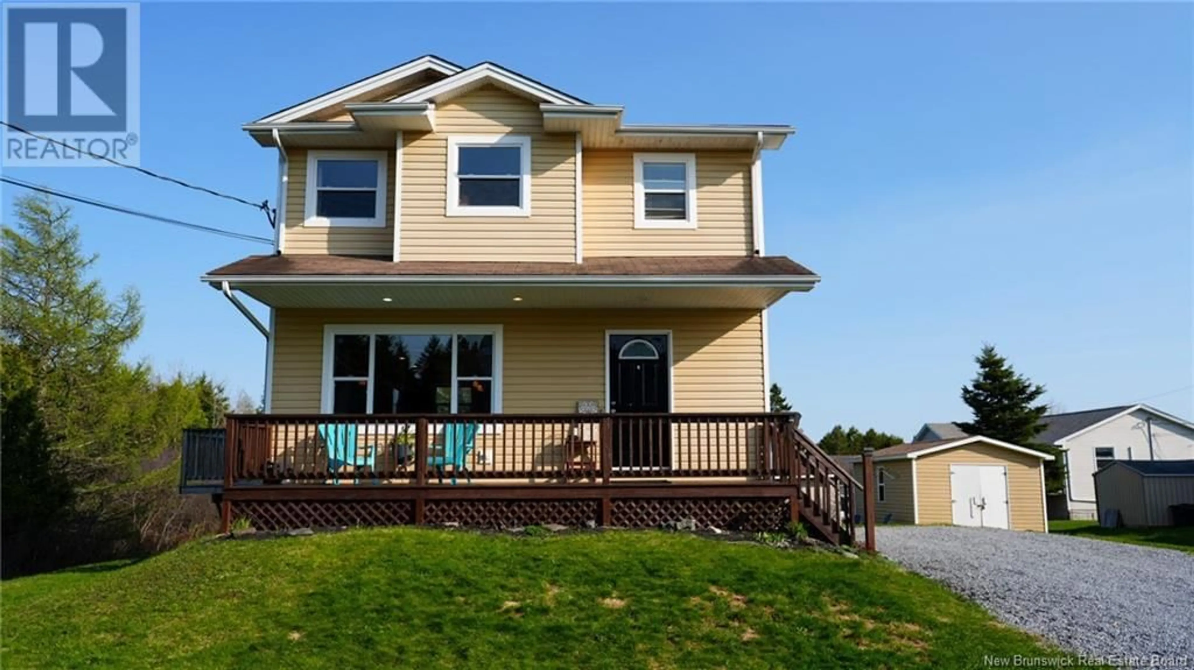 Home with vinyl exterior material, water/lake/river/ocean view for 10 COTTONWOOD COURT, Saint John New Brunswick E2J0A4