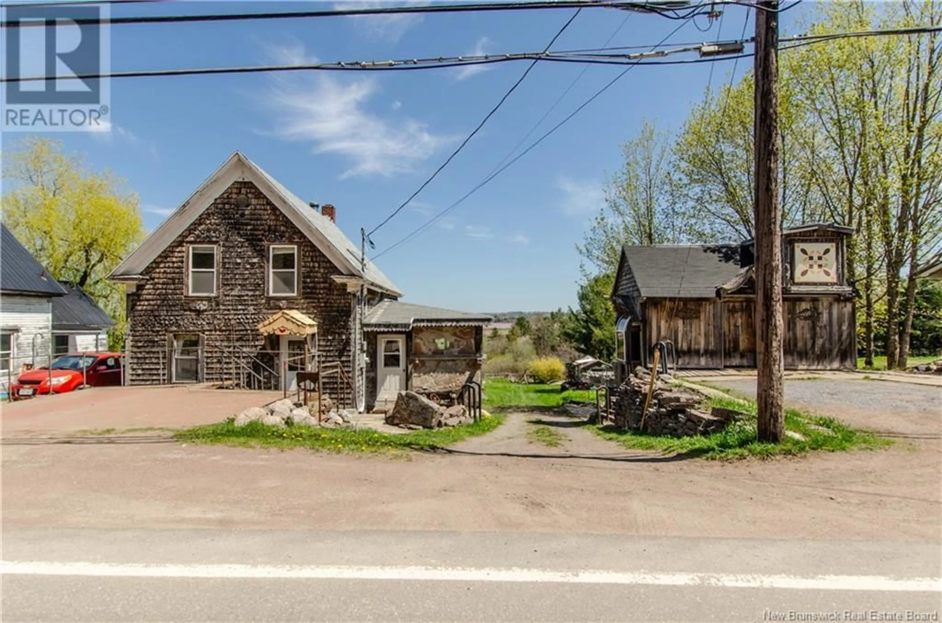A pic from outside/outdoor area/front of a property/back of a property/a pic from drone, street for 2753 MAIN STREET, Hillsborough New Brunswick E4H2X2