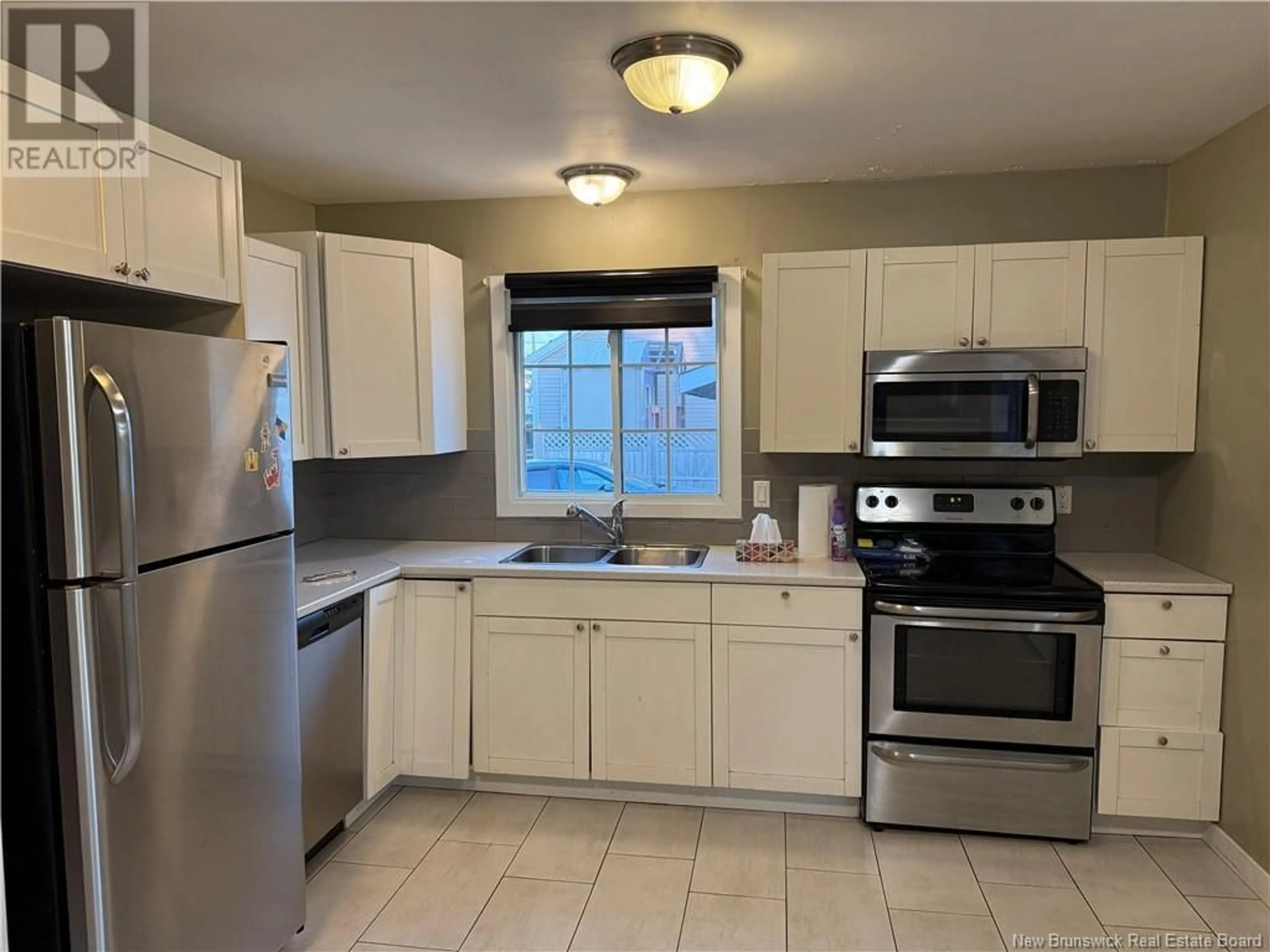 Standard kitchen, ceramic/tile floor for 377 LAKEVIEW DRIVE, Saint John New Brunswick E2J3M9