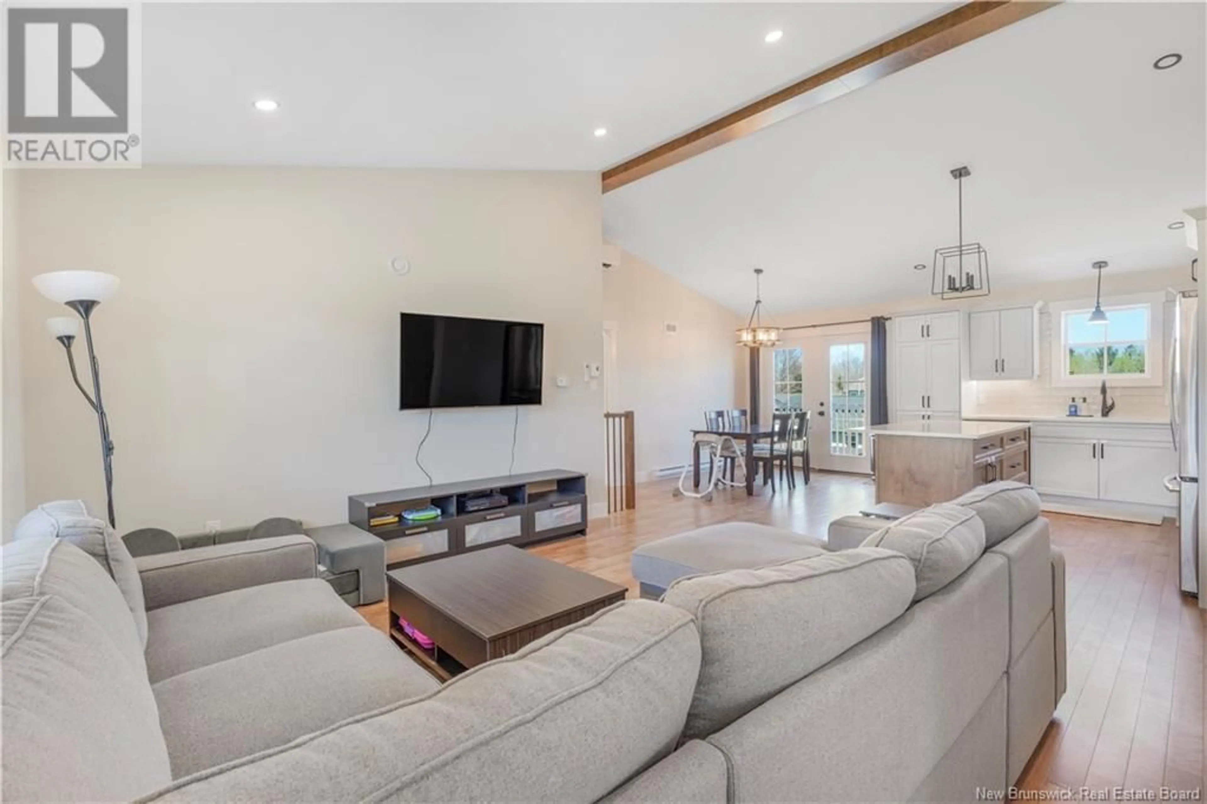 Living room with furniture, unknown for 52 CHATHAM AVENUE, Oromocto New Brunswick E2V2S3