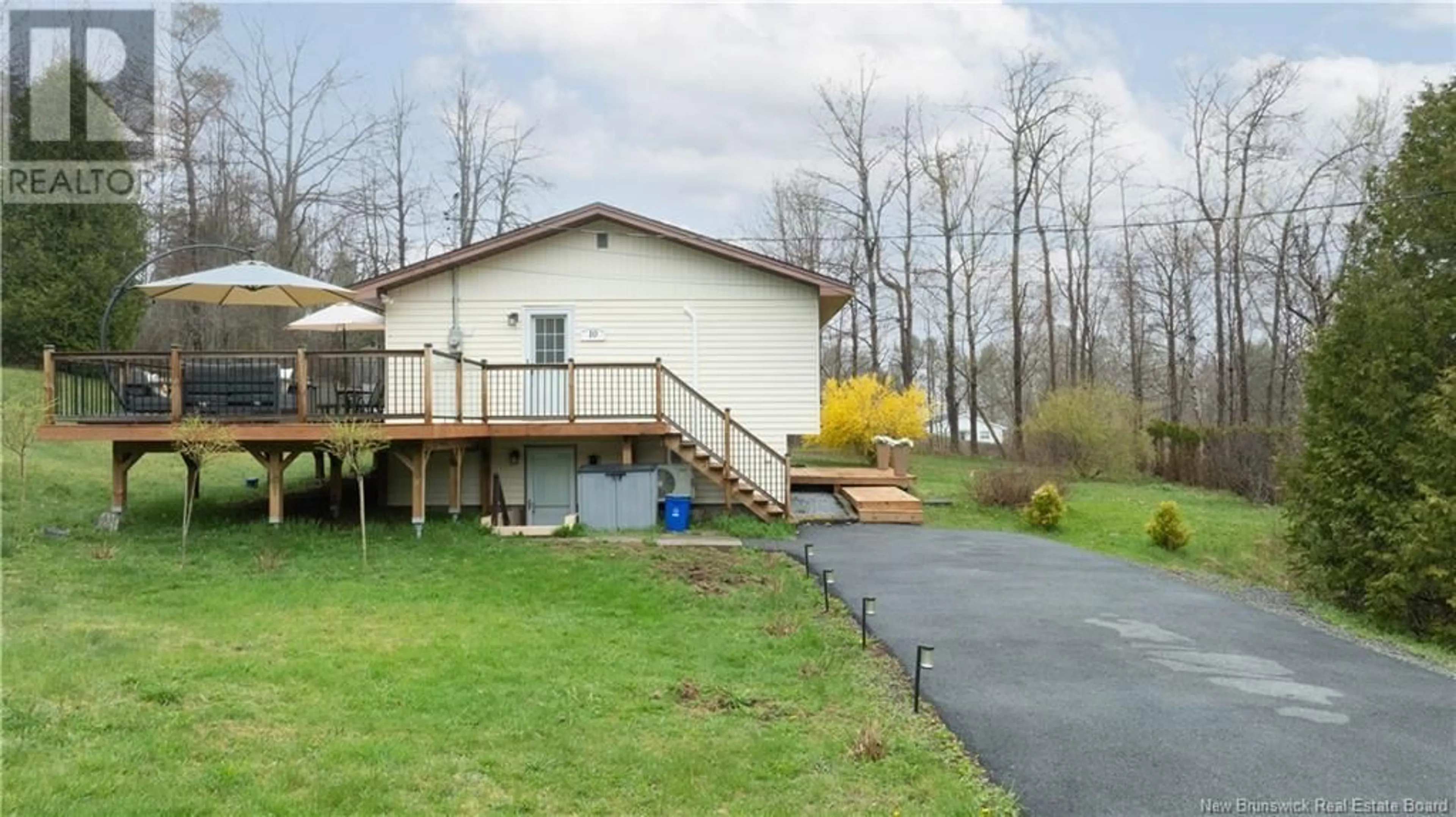 Patio, water/lake/river/ocean view for 10 HILLANDALE DRIVE, Grand Bay-Westfield New Brunswick E5K3E2