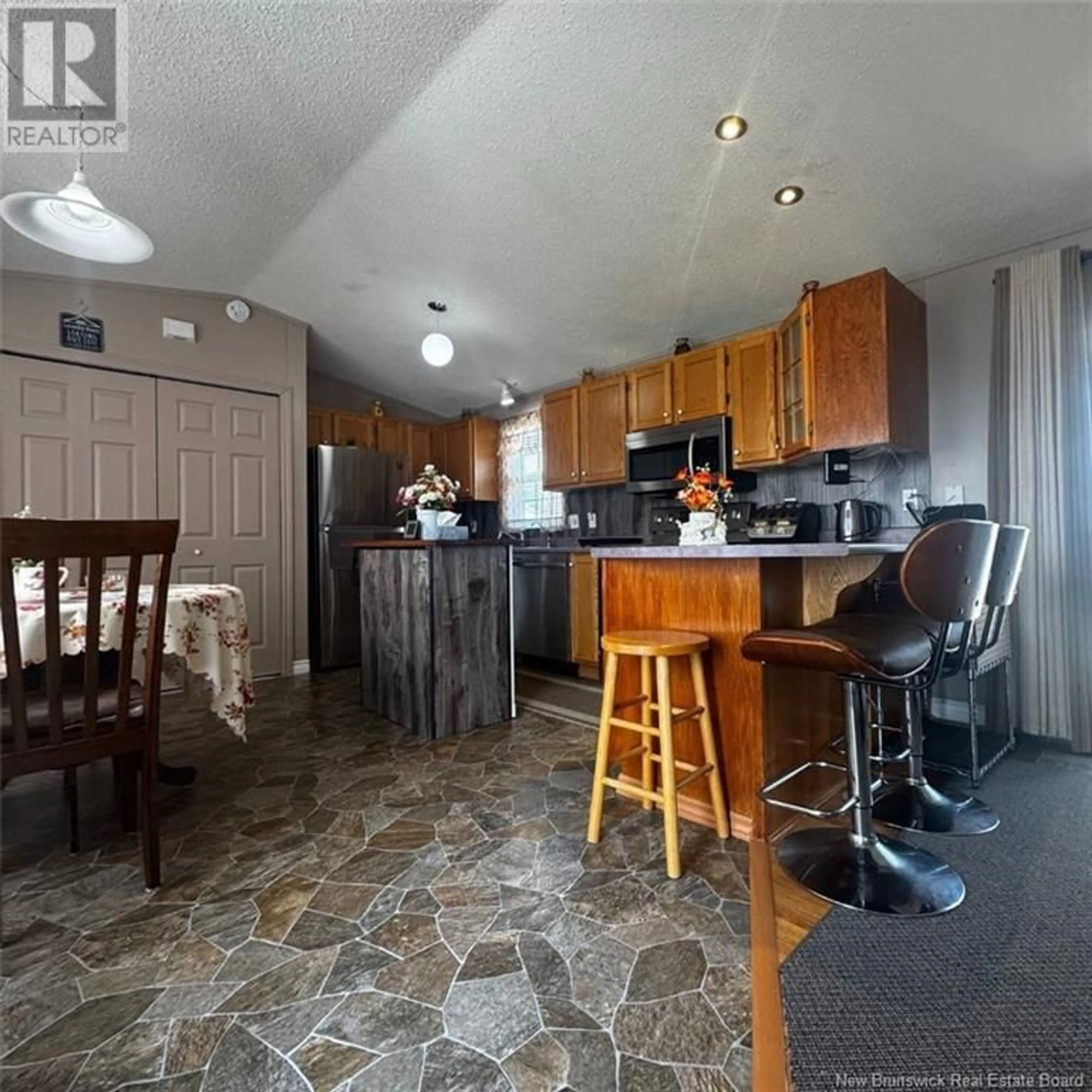 Open concept kitchen, unknown for 3730 RTE 480, Acadieville New Brunswick E4Y2B5