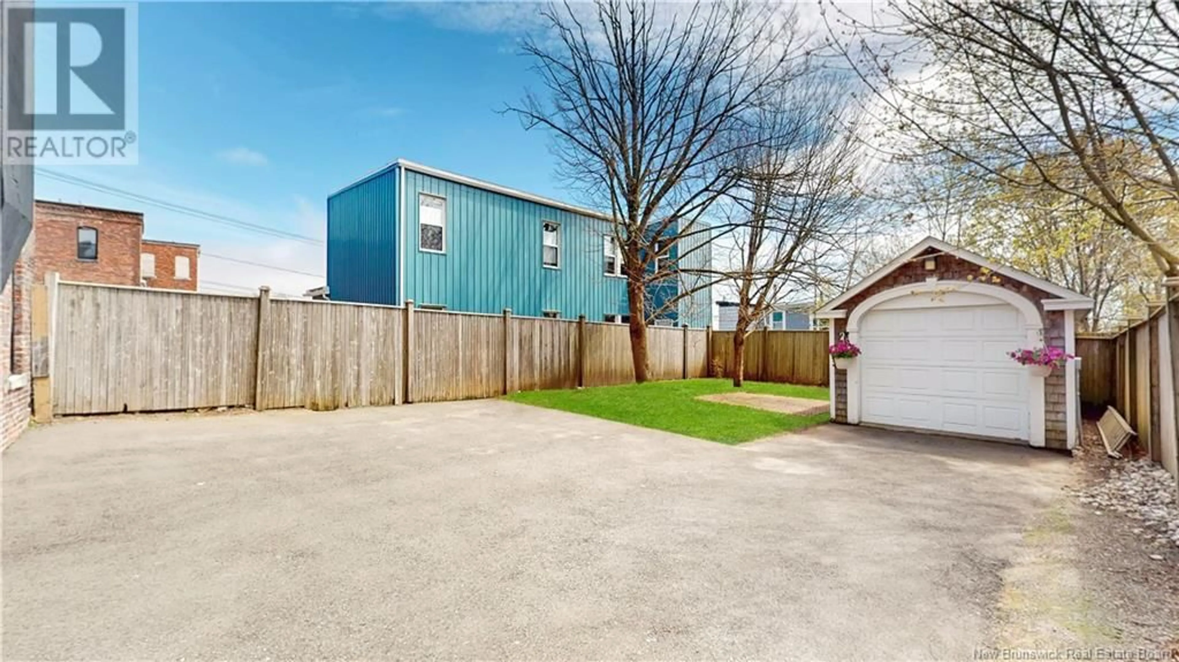 A pic from outside/outdoor area/front of a property/back of a property/a pic from drone, street for 78 ORANGE STREET, Saint John New Brunswick E2L1M3