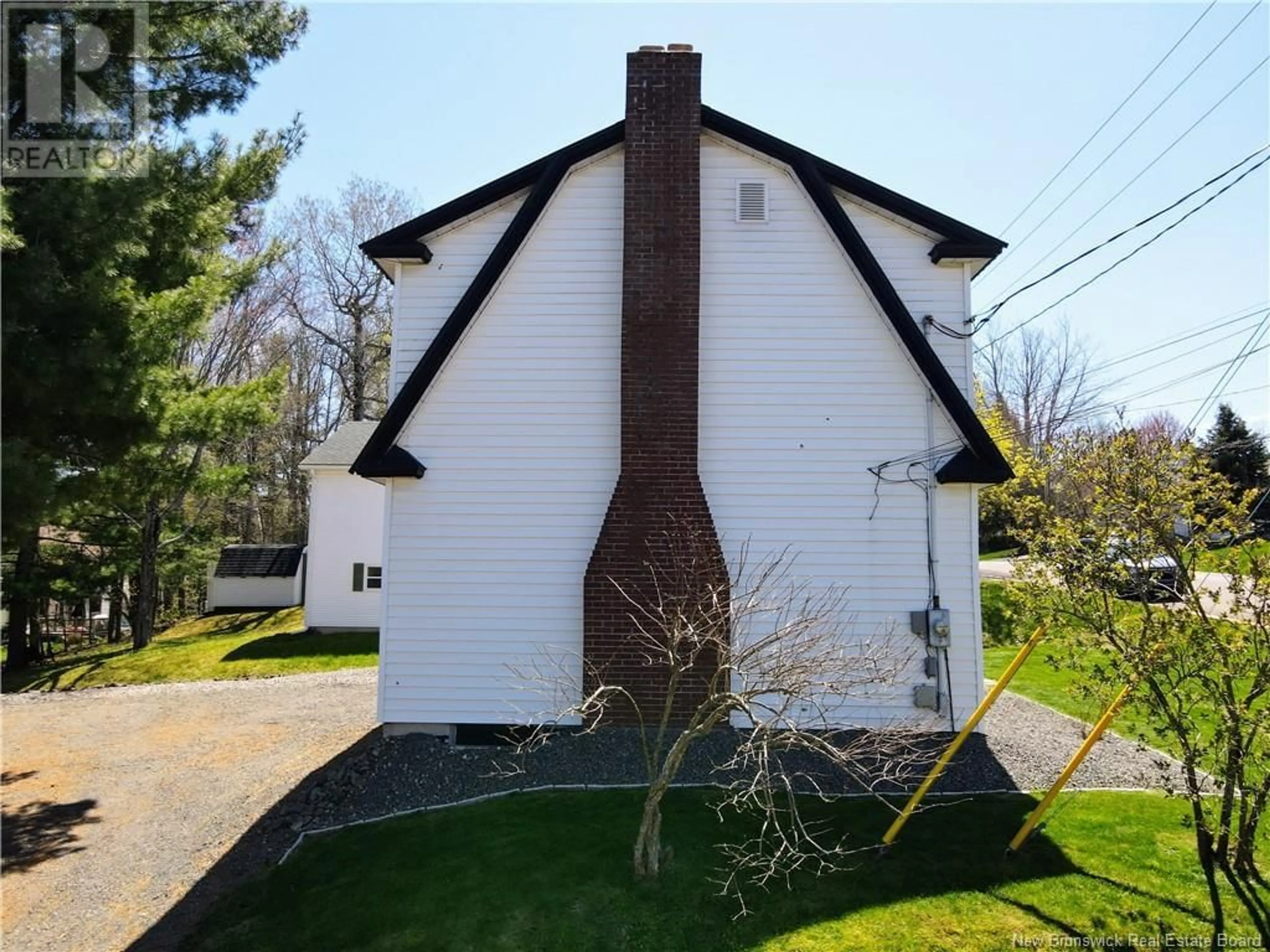 Home with vinyl exterior material, street for 402 BLYTHWOOD AVENUE, Riverview New Brunswick E1B2H2