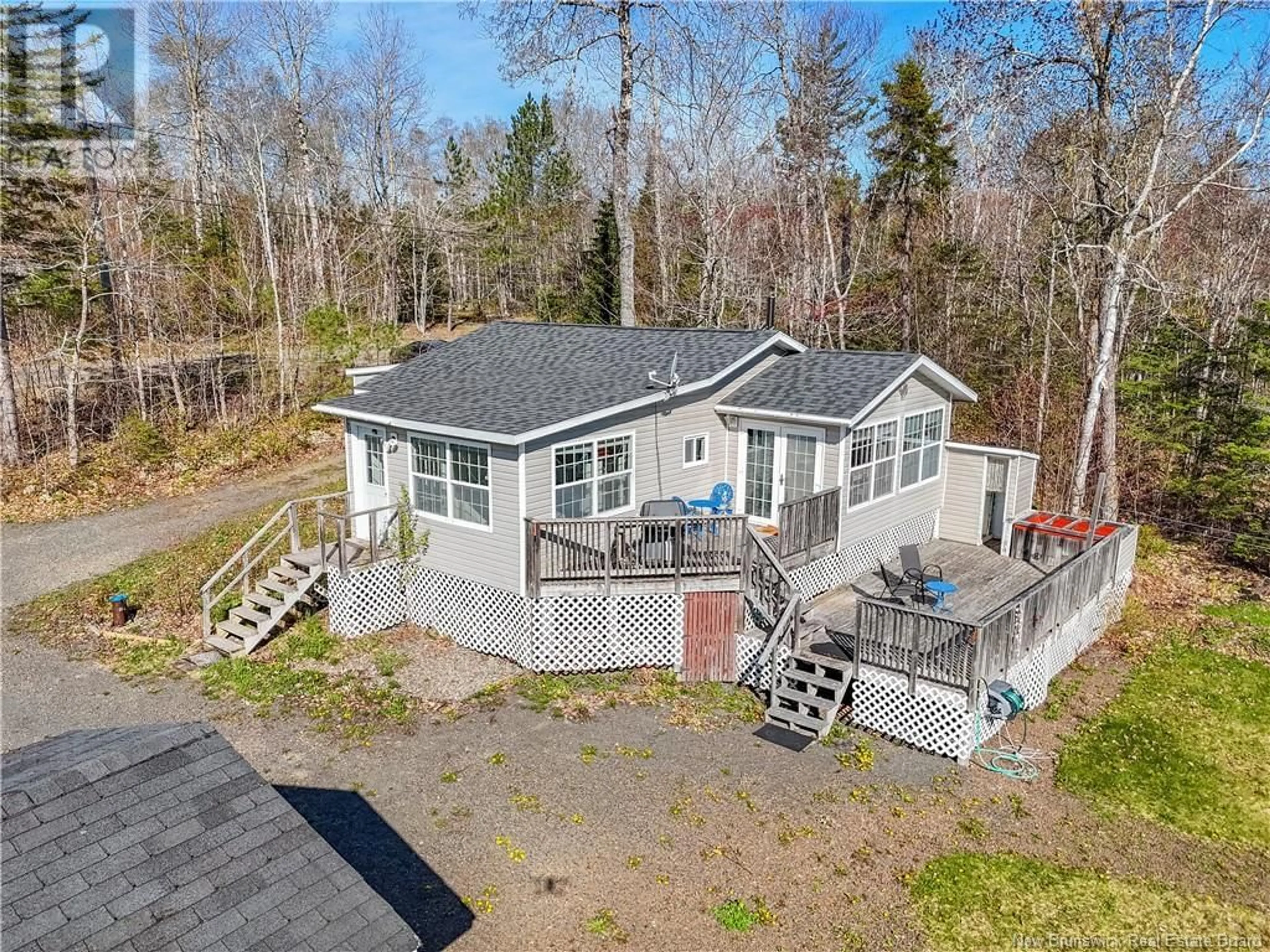 A pic from outside/outdoor area/front of a property/back of a property/a pic from drone, water/lake/river/ocean view for 326 YOHO LAKE ROAD, Yoho Lake New Brunswick E6K3C2