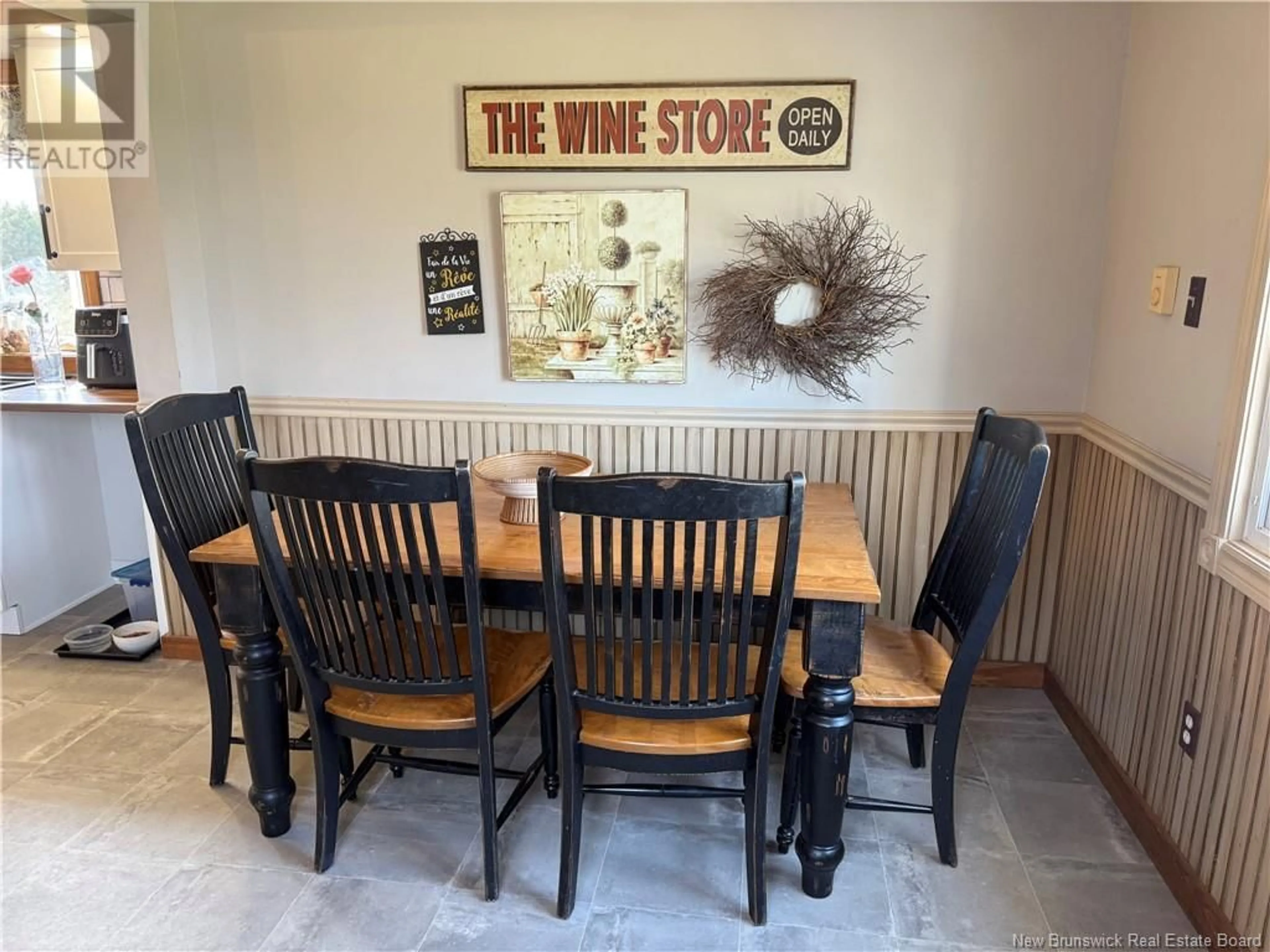 Dining room, unknown for 98 ST ANTOINE STREET, Saint-Léonard New Brunswick E7E1Z4