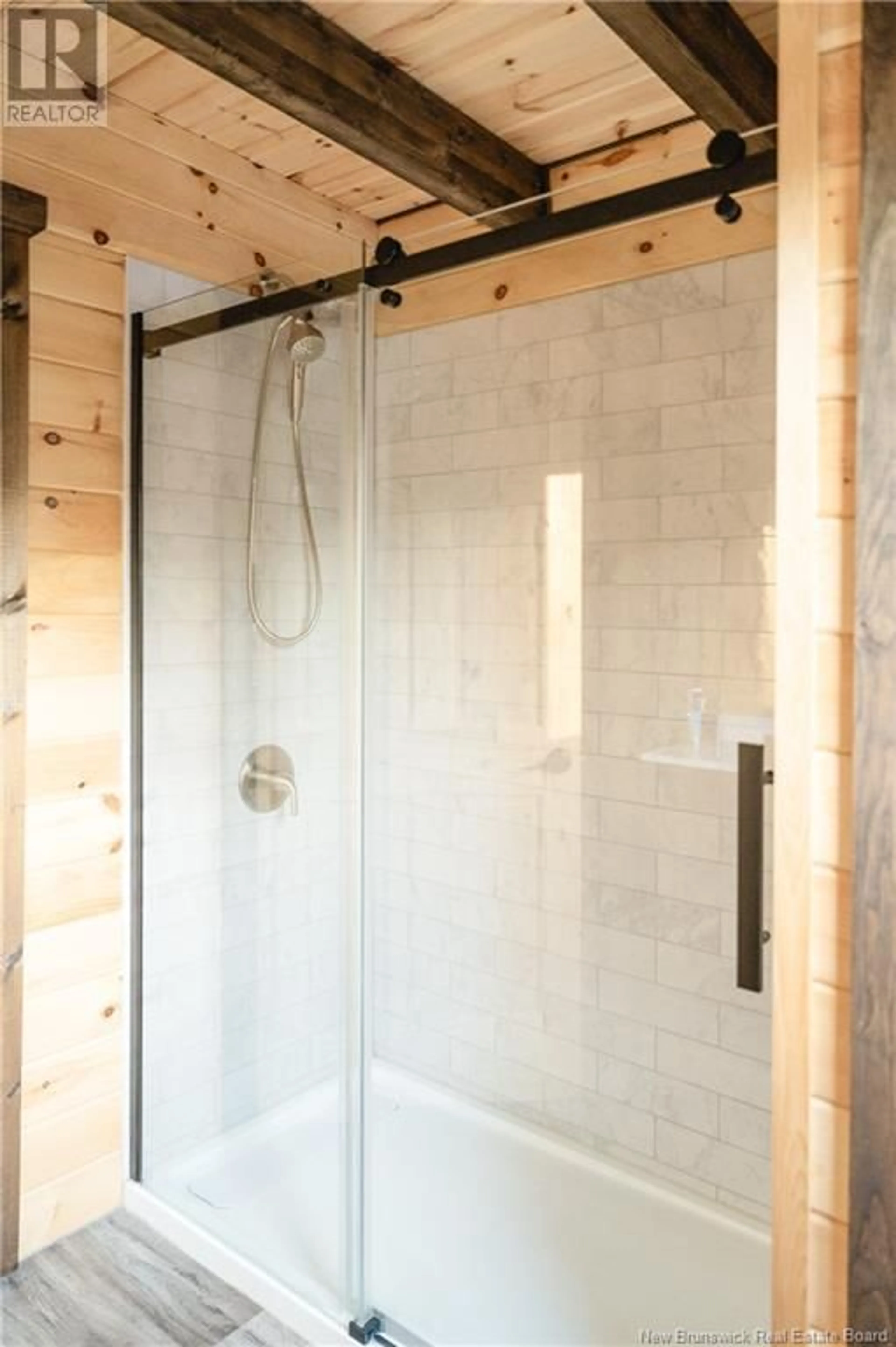 Contemporary bathroom, ceramic/tile floor for 161 31 ROUTE, Clair New Brunswick E7A1X8