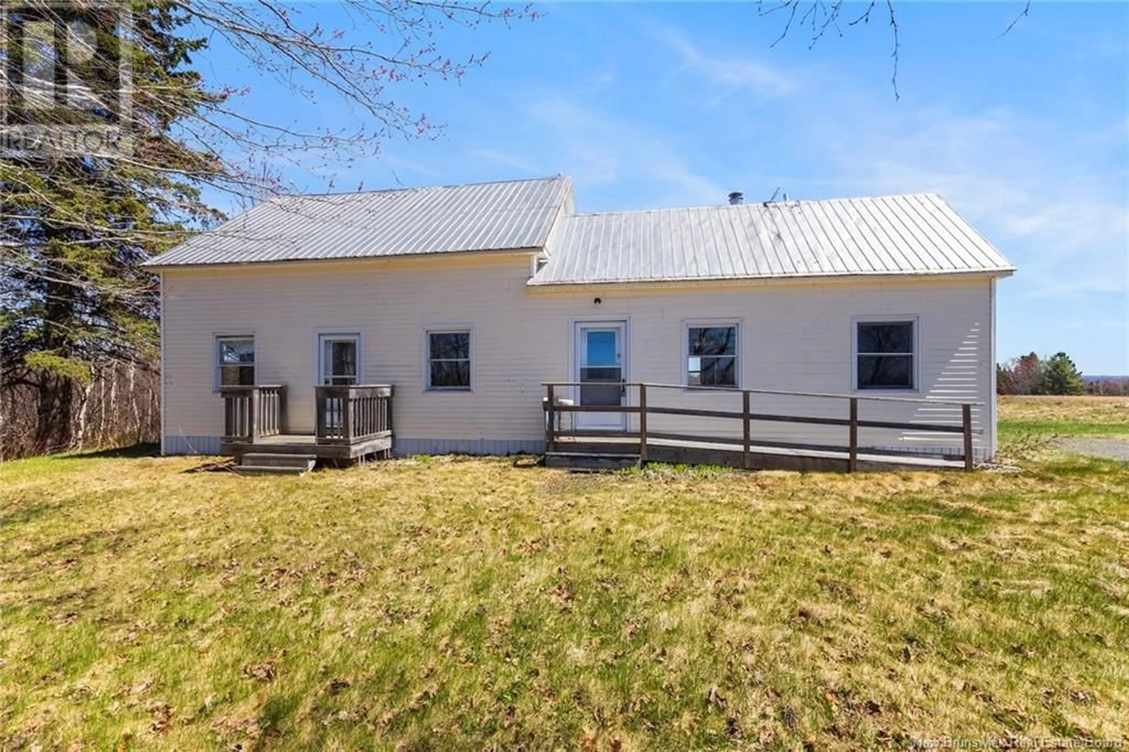 A pic from outside/outdoor area/front of a property/back of a property/a pic from drone, building for 265 SUNPOKE ROAD, Rusagonis New Brunswick E3B8Y3