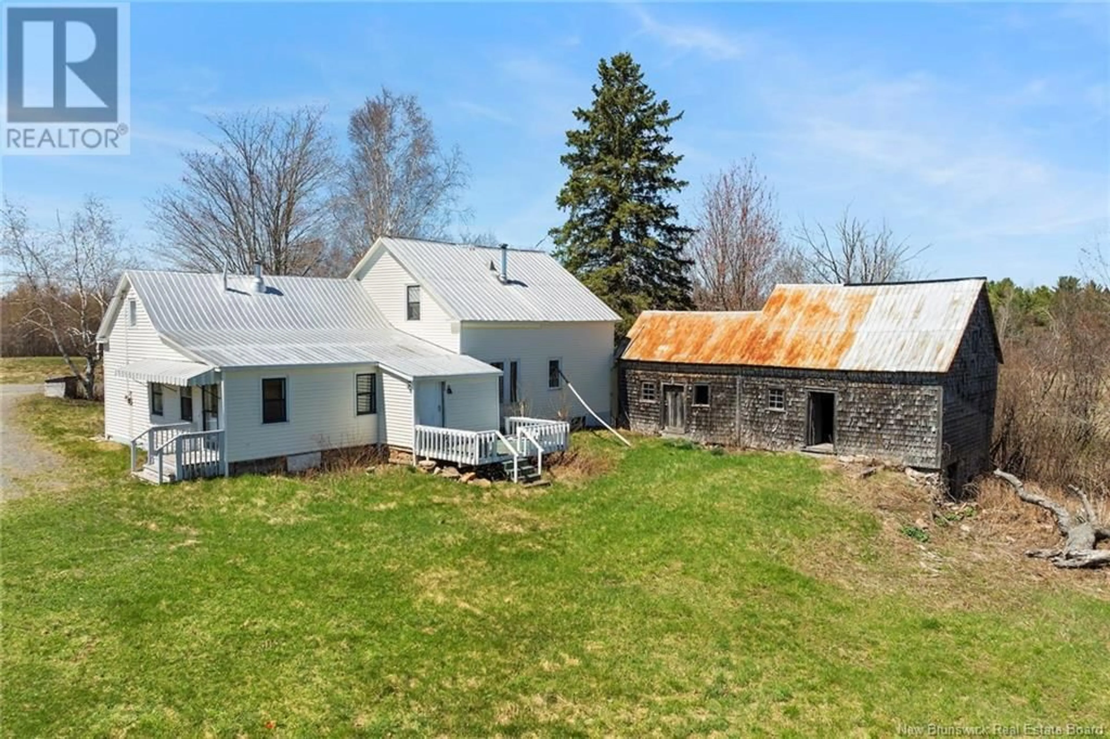 A pic from outside/outdoor area/front of a property/back of a property/a pic from drone, building for 265 SUNPOKE ROAD, Rusagonis New Brunswick E3B8Y3