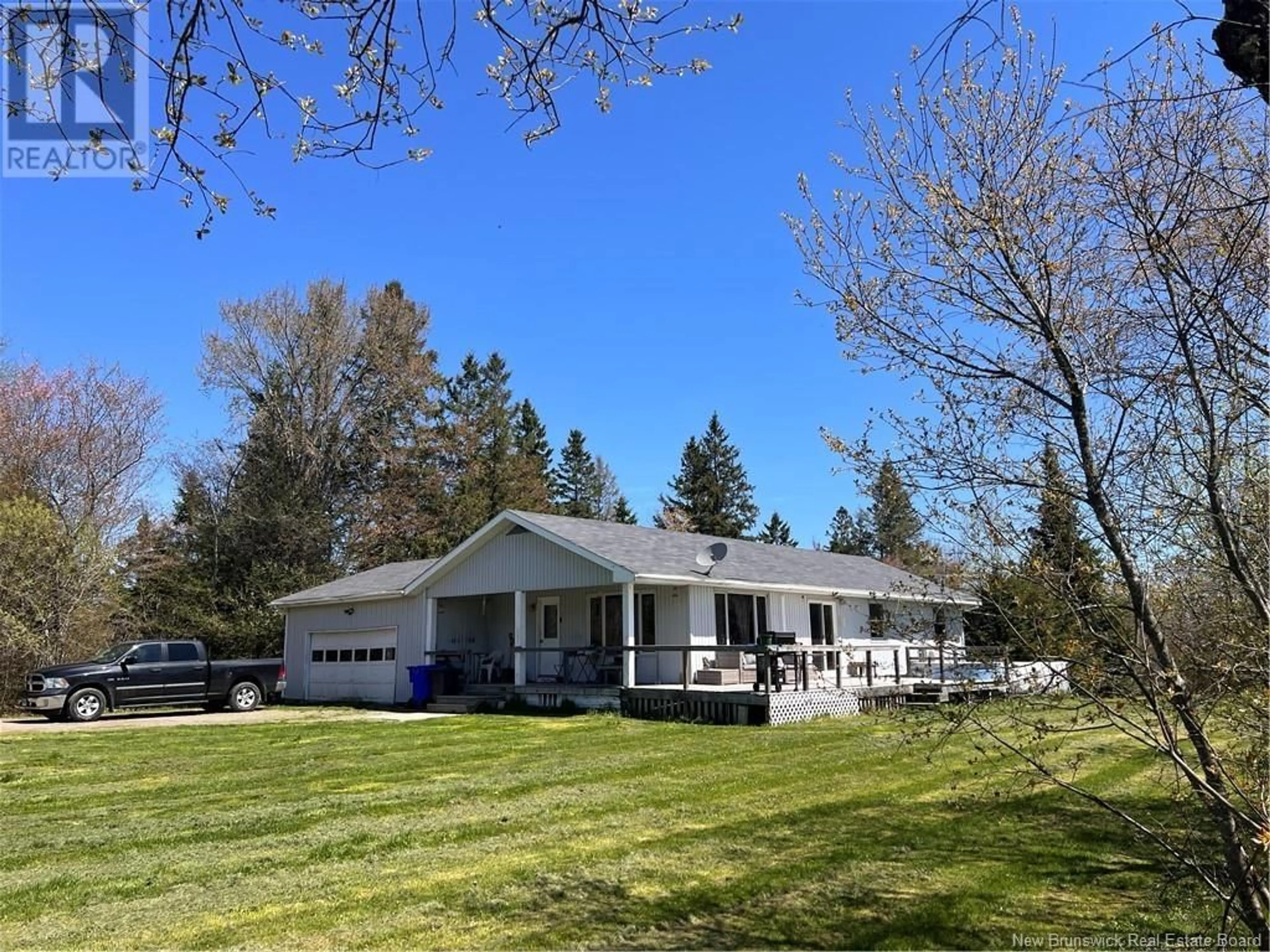 A pic from outside/outdoor area/front of a property/back of a property/a pic from drone, unknown for 34 LILY HILL ROAD, Oak Bay New Brunswick E3L4E7