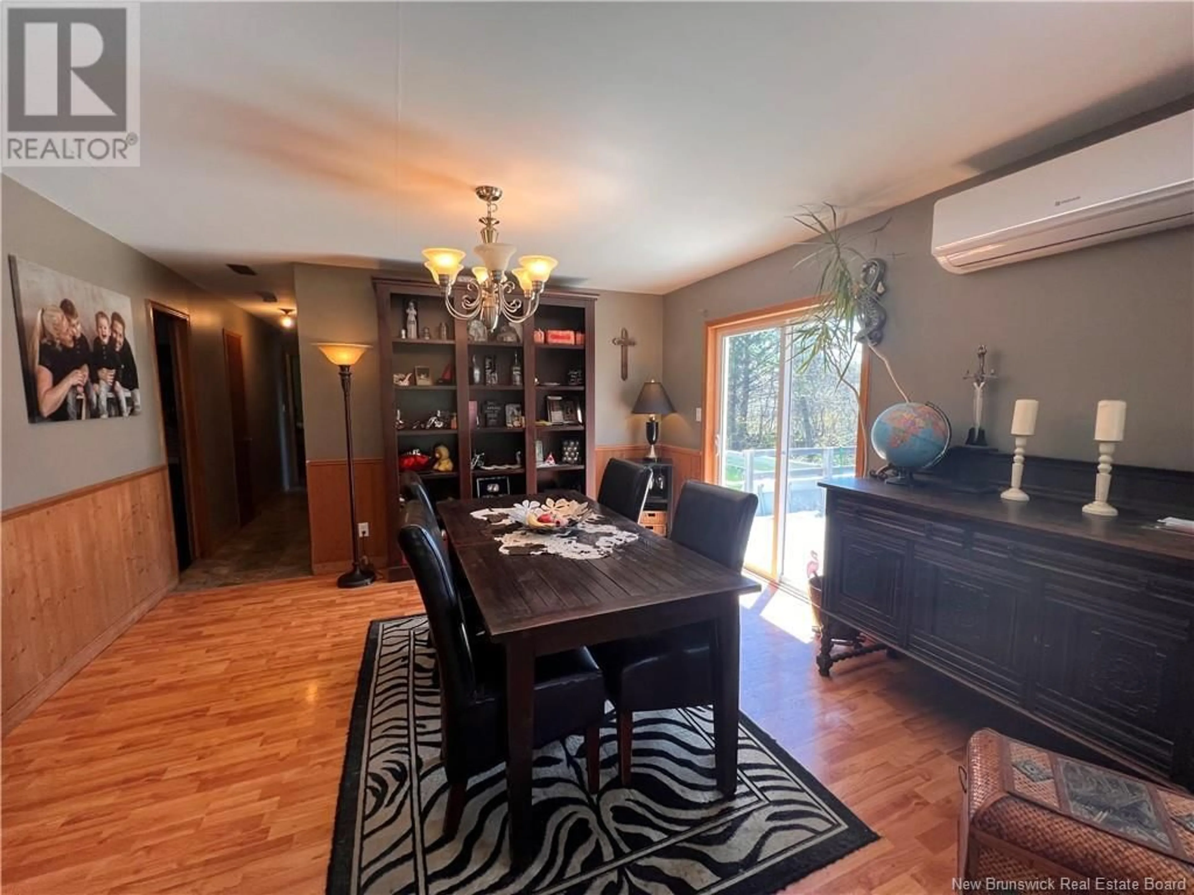 Dining room, wood/laminate floor for 34 LILY HILL ROAD, Oak Bay New Brunswick E3L4E7