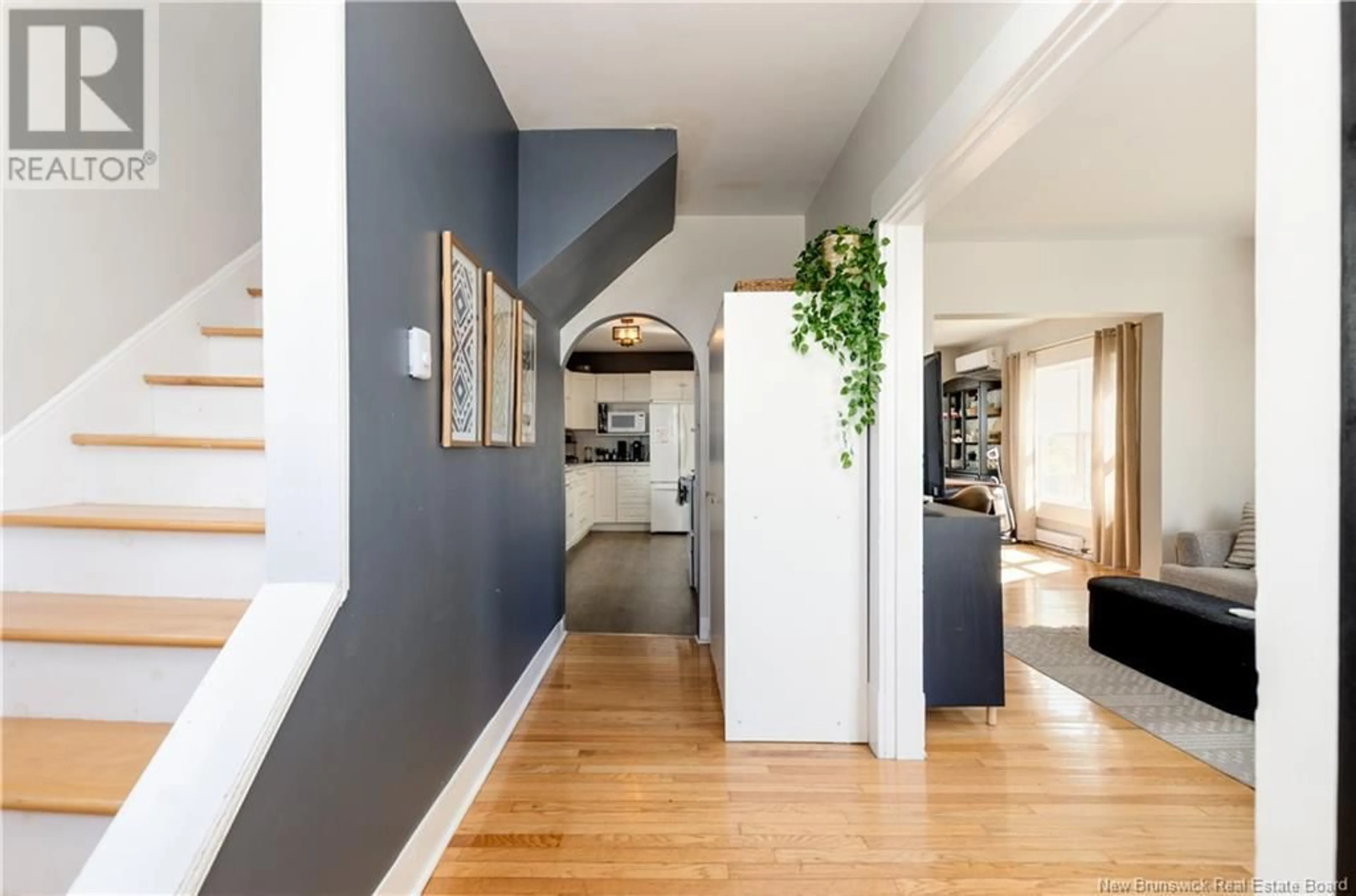 Indoor entryway for 7 WILLOW, Moncton New Brunswick E1E3M8