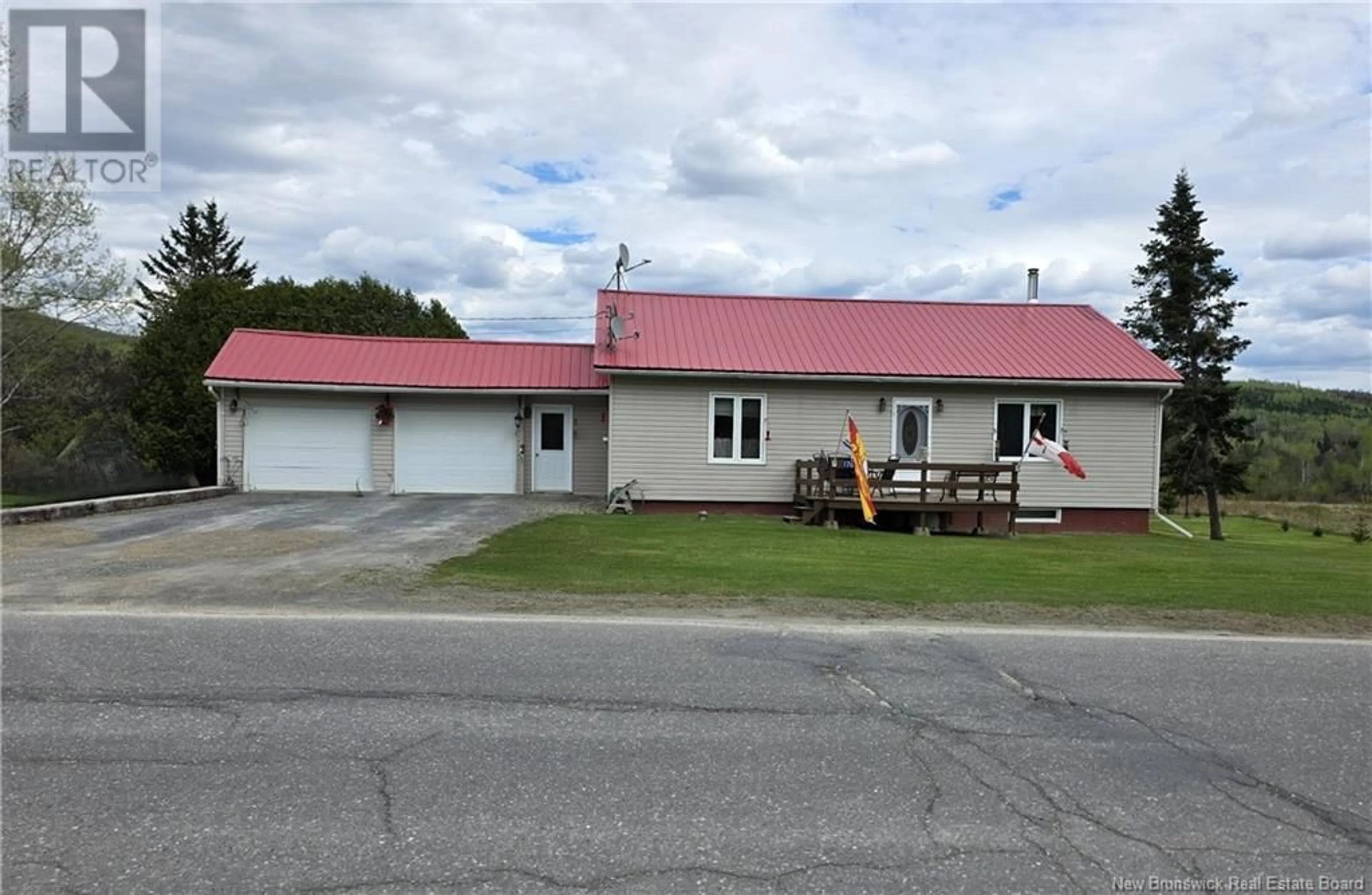 A pic from outside/outdoor area/front of a property/back of a property/a pic from drone, building for 1760 RIVER ROAD, DSL de Grand-Sault/Falls New Brunswick E3Z1T8