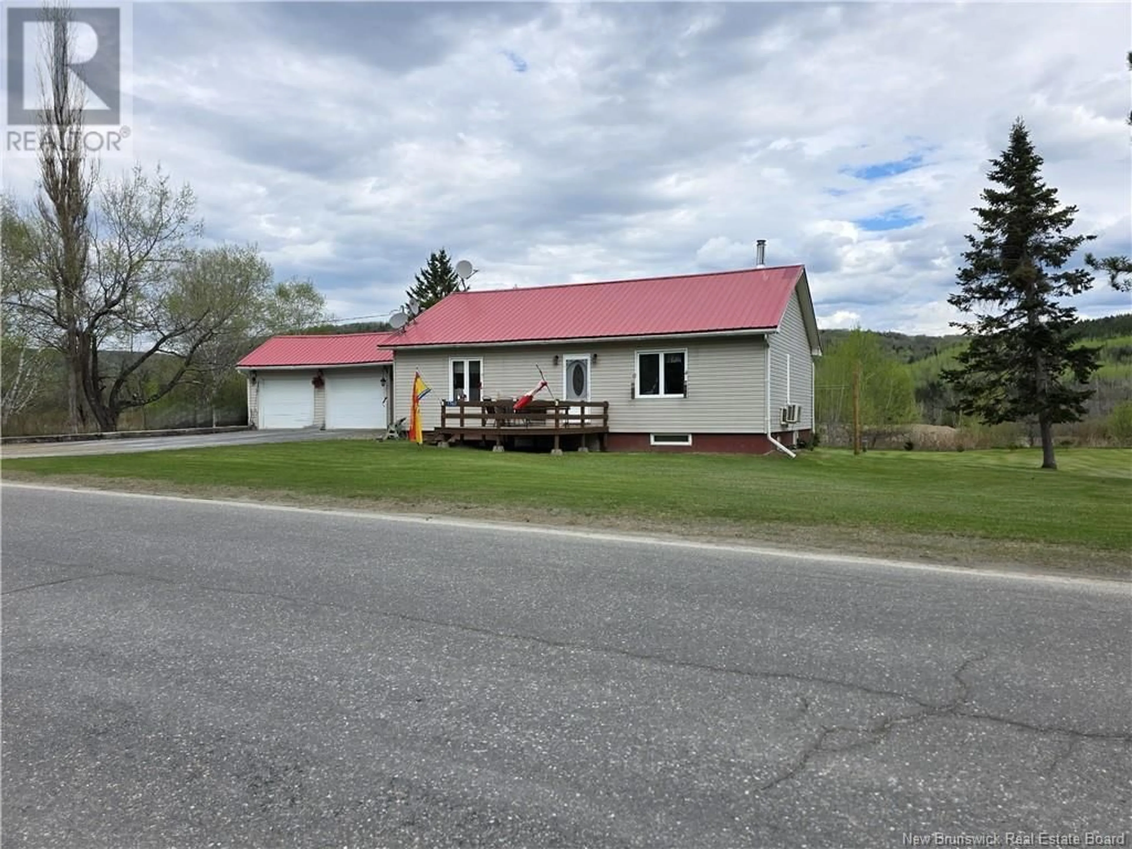 A pic from outside/outdoor area/front of a property/back of a property/a pic from drone, unknown for 1760 RIVER ROAD, DSL de Grand-Sault/Falls New Brunswick E3Z1T8