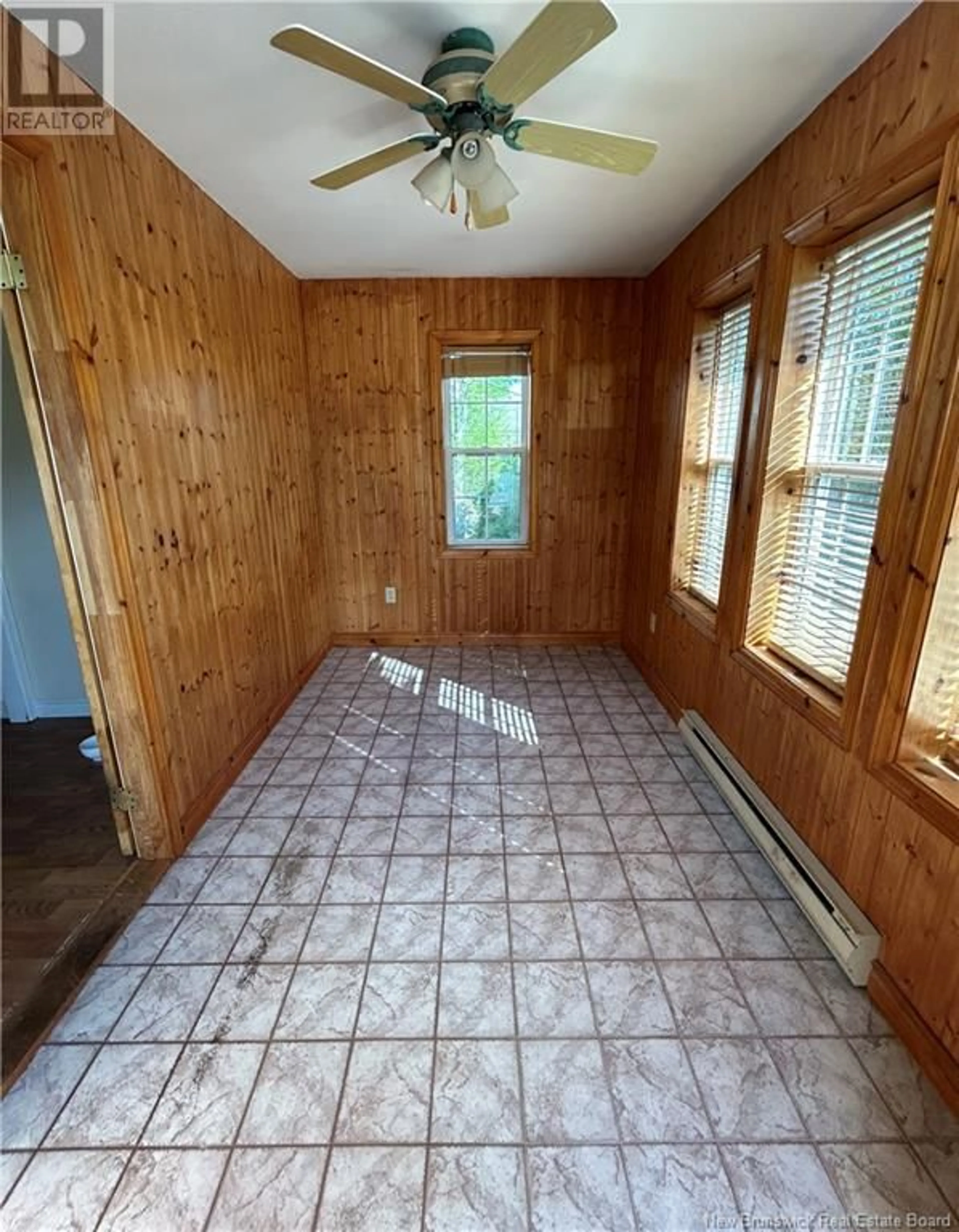 A pic of a room for 1 ROBIN DRIVE, Fredericton New Brunswick E3C1K6
