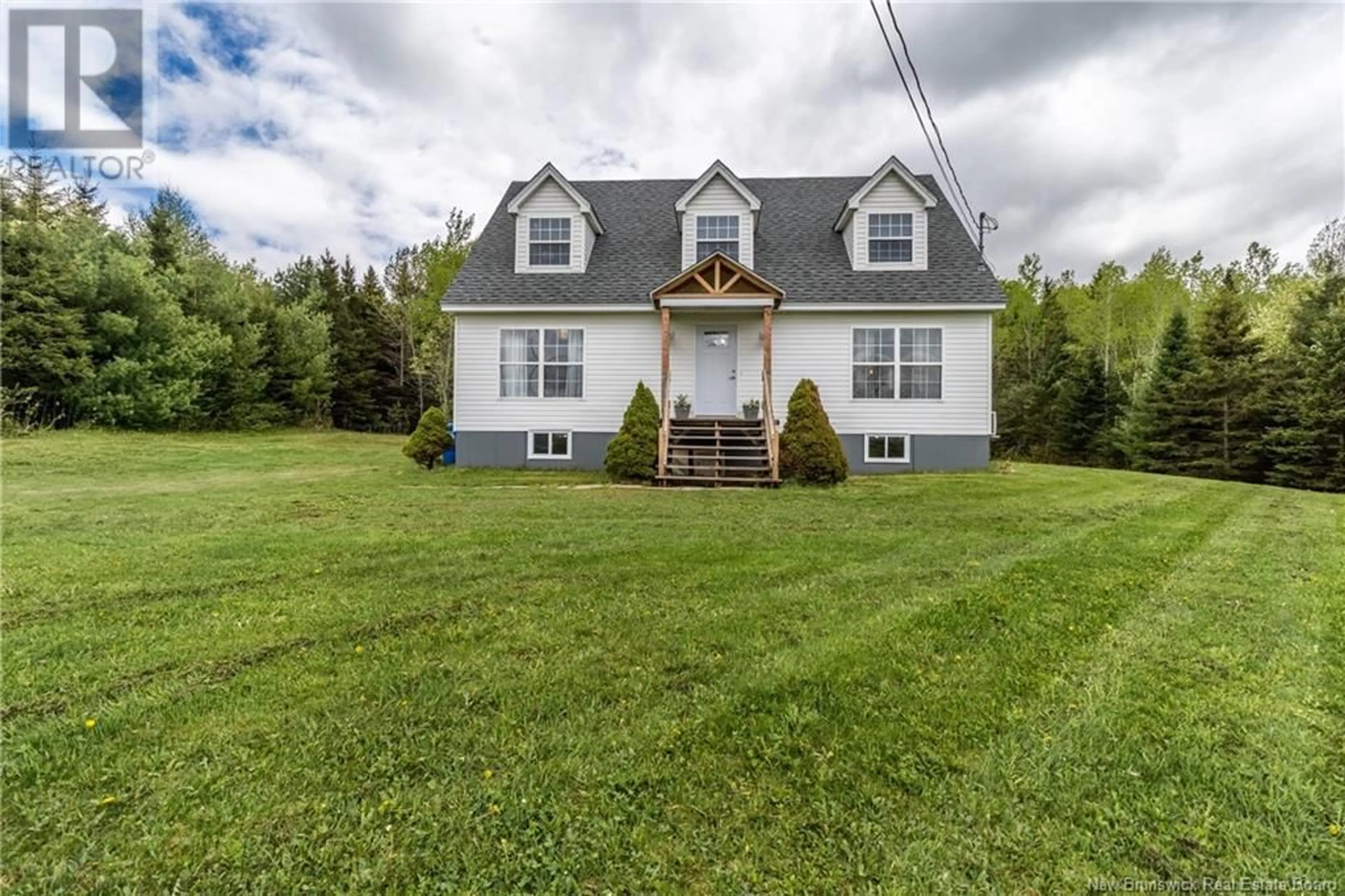 A pic from outside/outdoor area/front of a property/back of a property/a pic from drone, unknown for 128 MECHANIC STREET, Bath New Brunswick E7J1H4