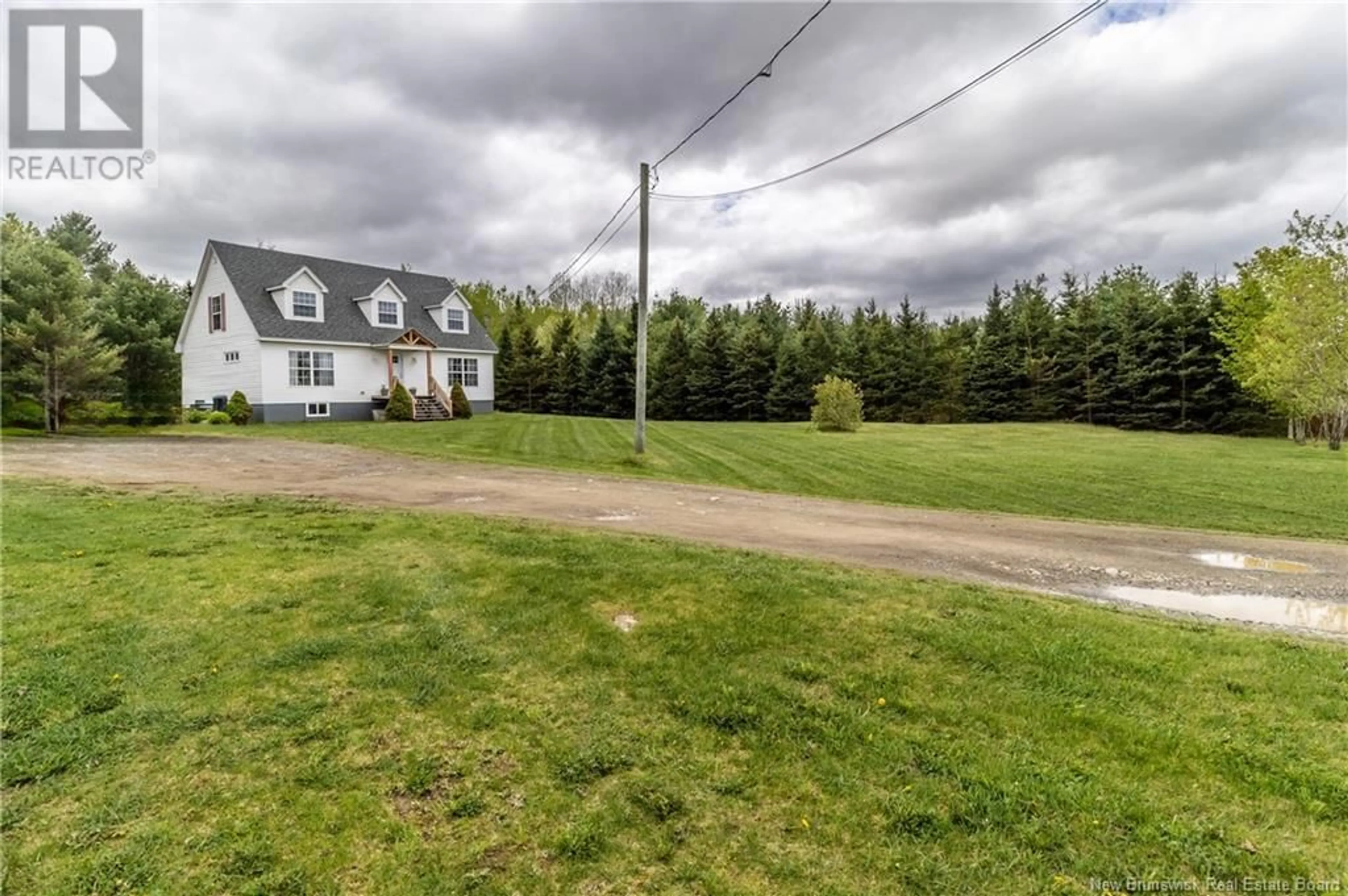 A pic from outside/outdoor area/front of a property/back of a property/a pic from drone, street for 128 MECHANIC STREET, Bath New Brunswick E7J1H4